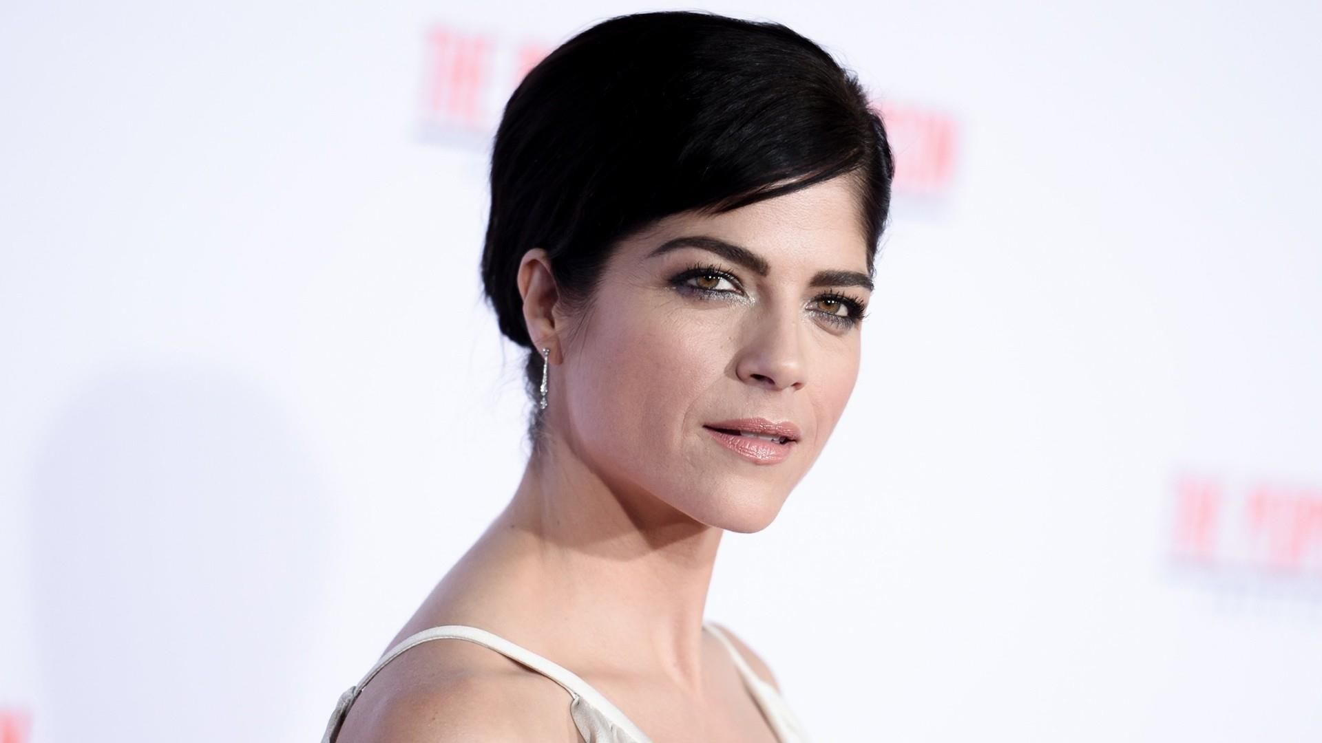 1920x1080 Selma Blair opens up about MS diagnosis in emotional post