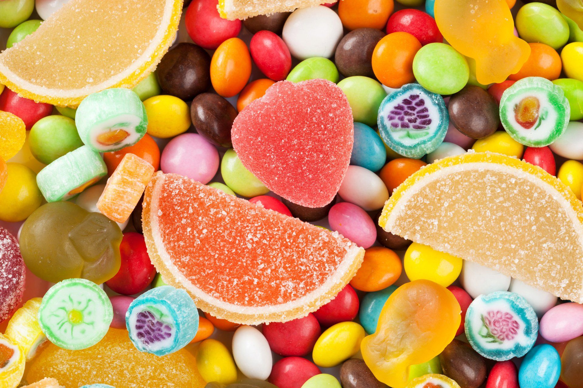 1920x1280 Vibrant Candy Burst 4K Sweet Treats Wallpaperx3744