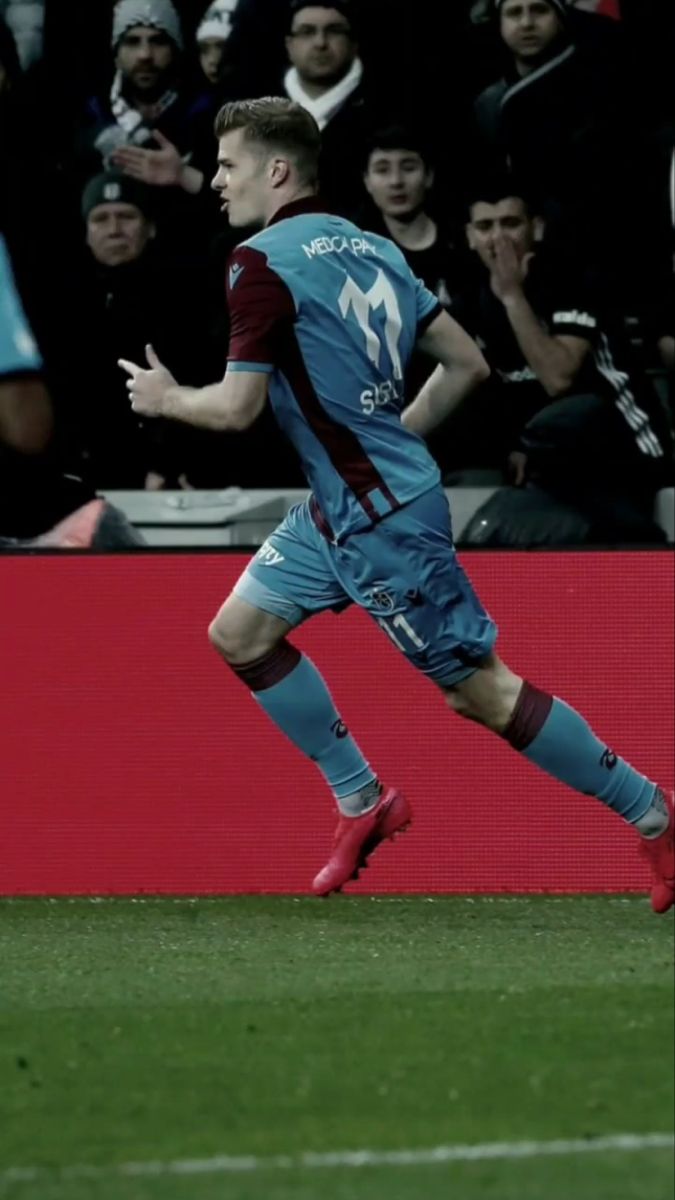 675x1200 Alexander Sørloth !