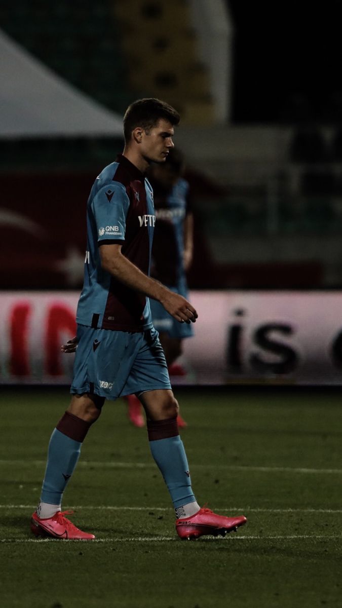 675x1200 Alexander Sørloth