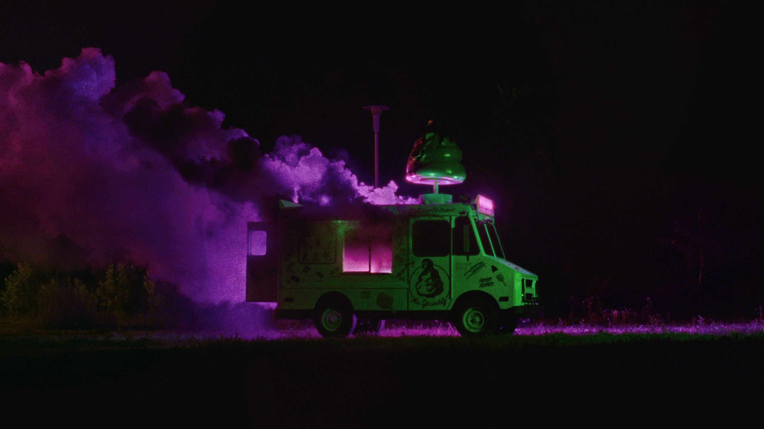 2560x1440 I Saw the TV Glow' Is a Masterpiece. Why Isn't It in the Oscars Race?