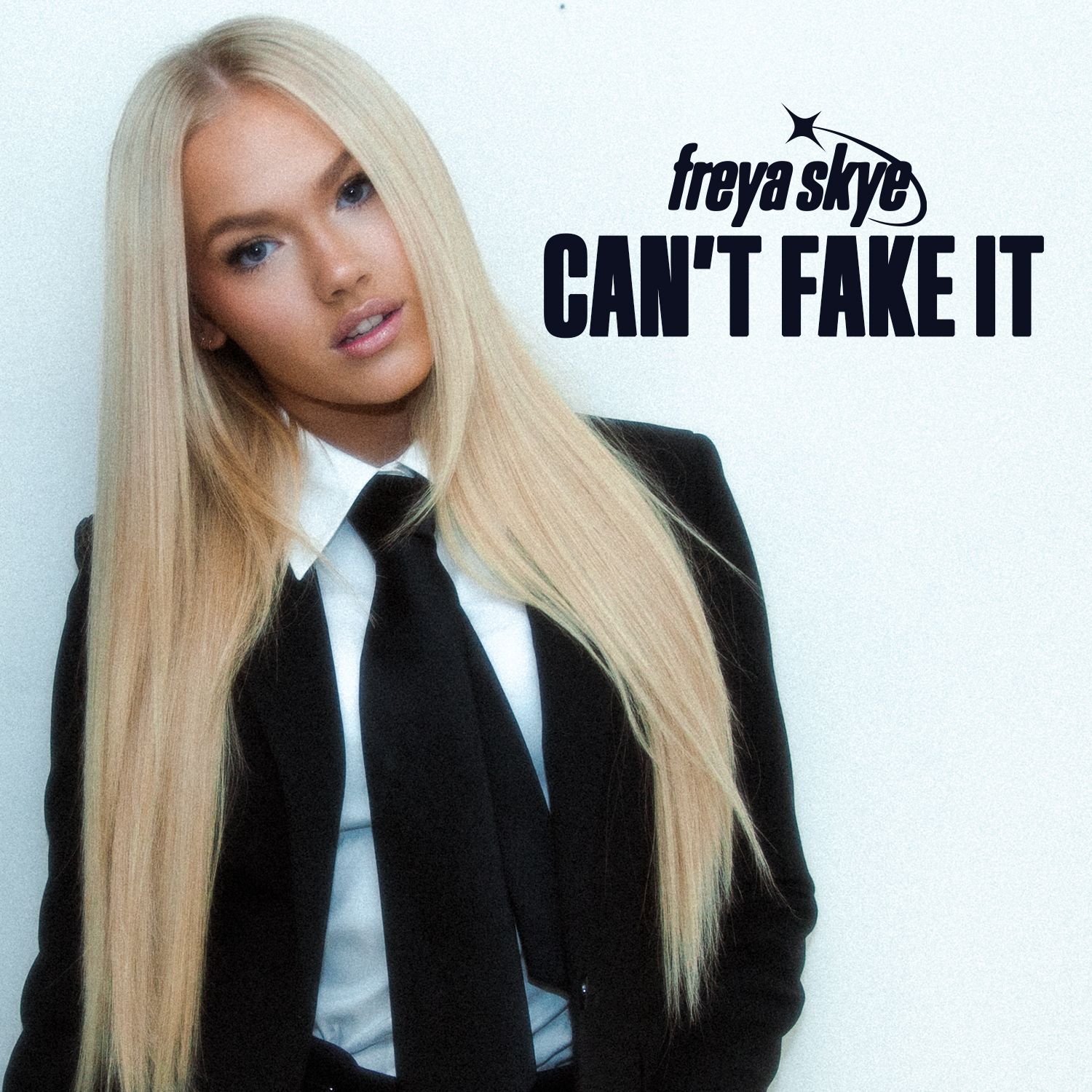 1500x1500 Review: Rising popstar sensation Freya Skye is set to take the music world