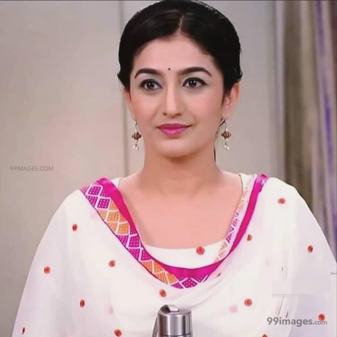 1075x1075 Neha Mehta Wallpaper