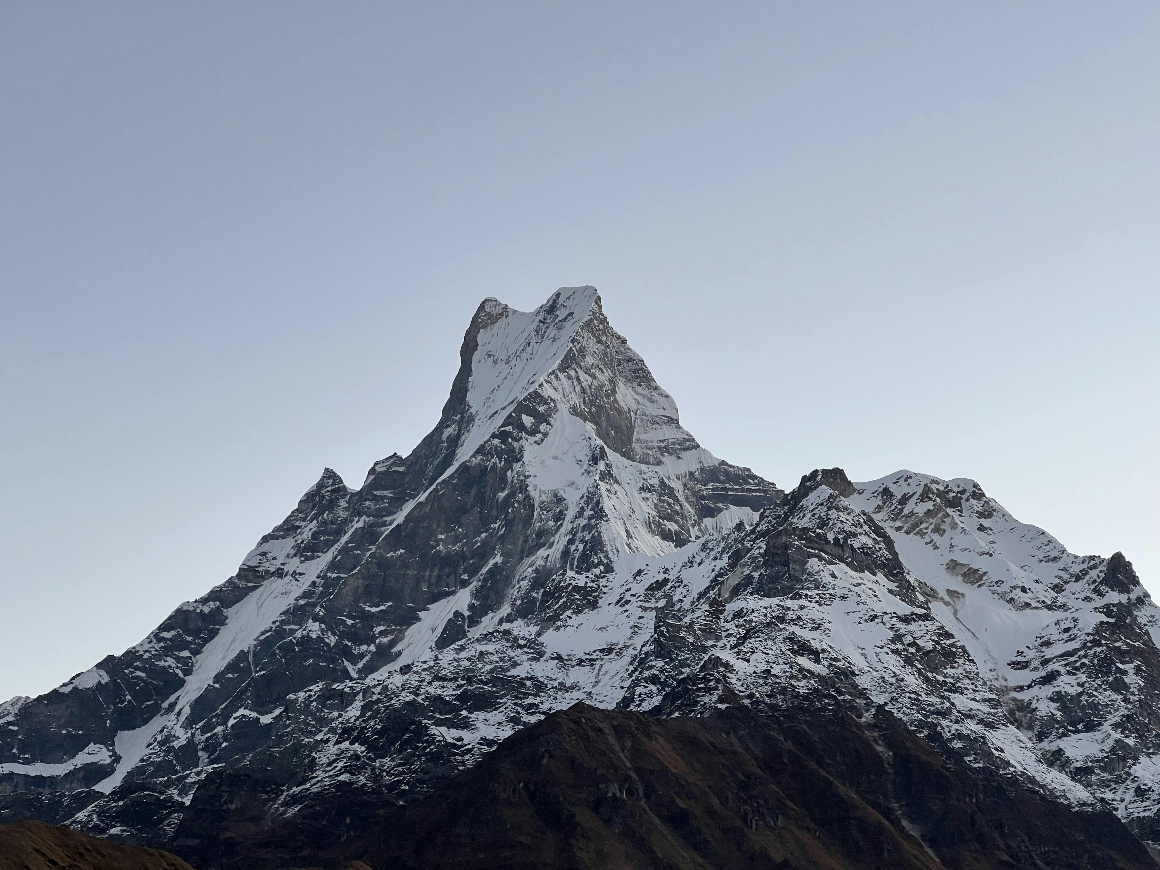 4032x3024 The Peak of Mount Machapuchare in Nepal · Free