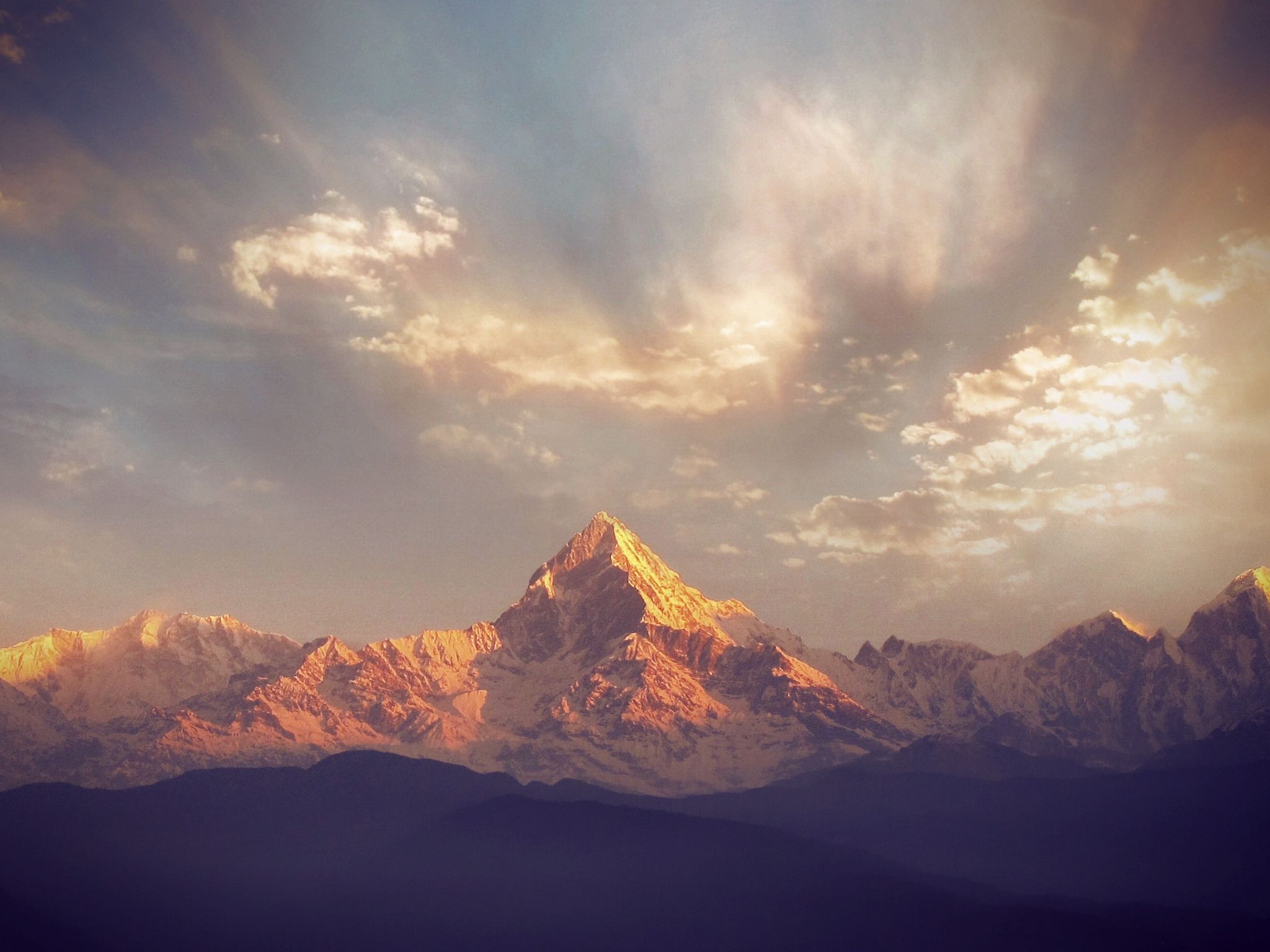 2048x1536 Wallpaper landscape, mountains, panorama, mountain range, Nepal, Machapuchare 7000m for mobile and desktop, section пейзажи, resolution 2048x1536