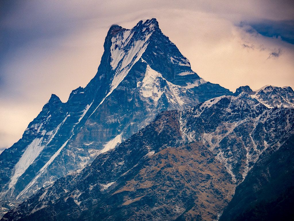 1024x768 Machapuchare (Fishtail) mountain, Nepal