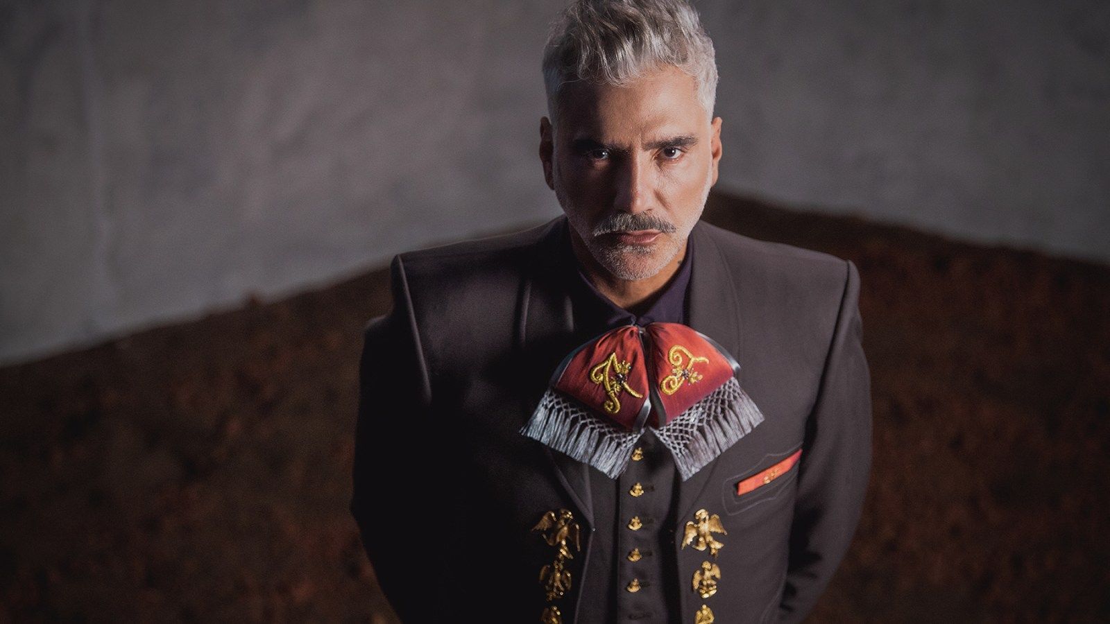 1600x900 Alejandro Fernández Drops 'No Es Que Me Quiera Ir' Video: Watch