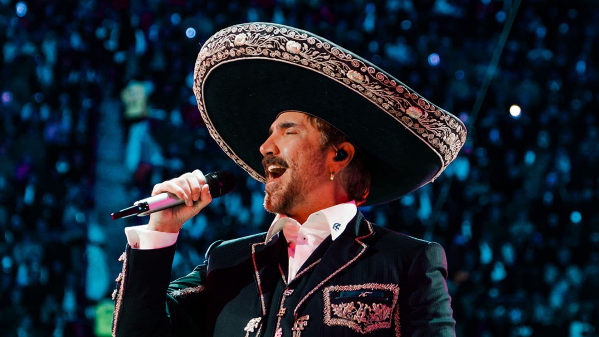 1920x1080 Alejandro Fernández y Juanes en los estrenos del Viernes de Música Nueva. ¡HOLA!