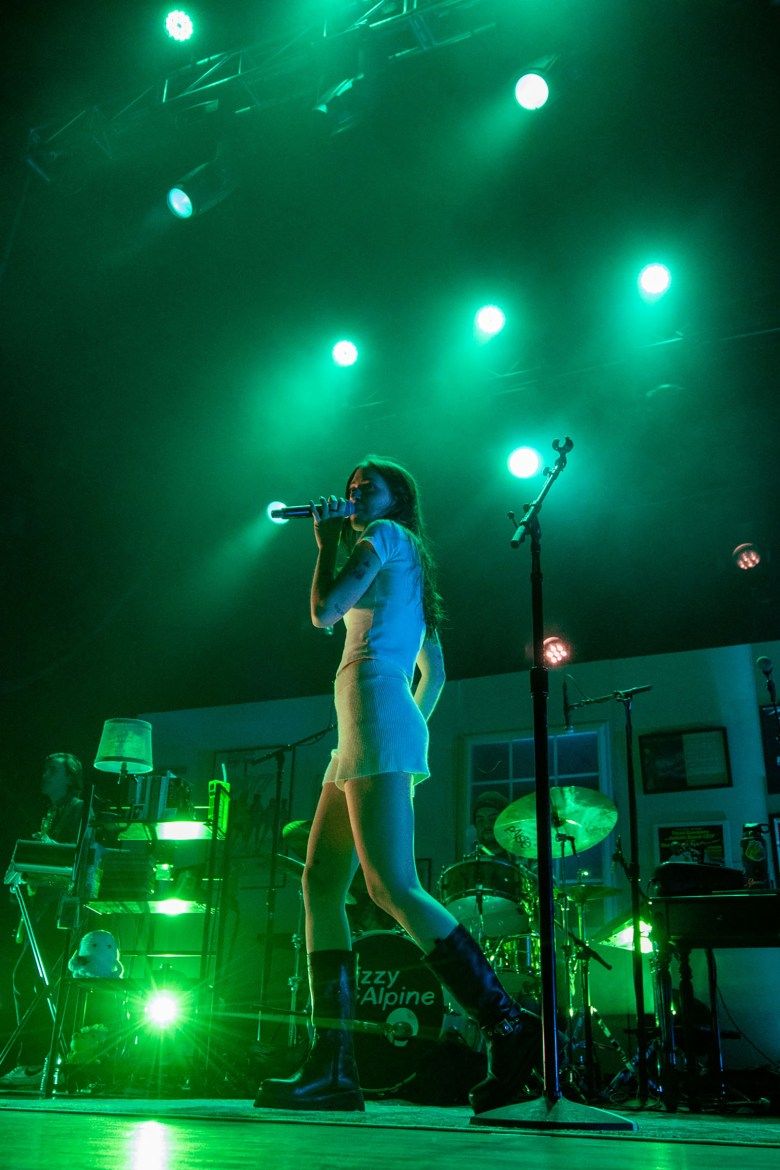 780x1170 Photo Gallery: Lizzy McAlpine 'End of the Movie' tour