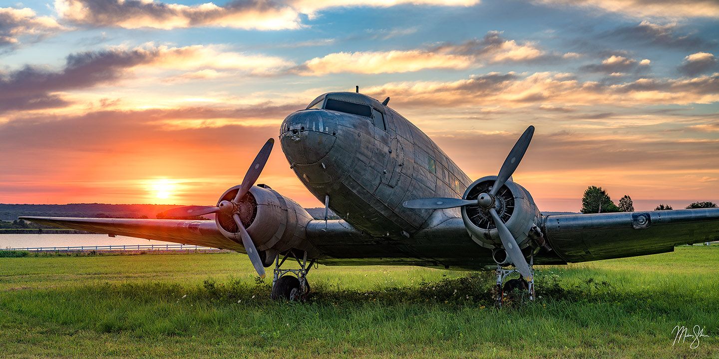 1440x719 DC 3: Old Methuselah Panoramic. Kansas. Mickey Shannon Photography