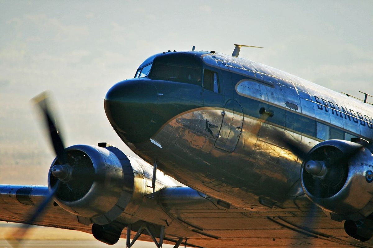 1200x800 The Plane That Won't Quit: Celebrating The Douglas DC 3