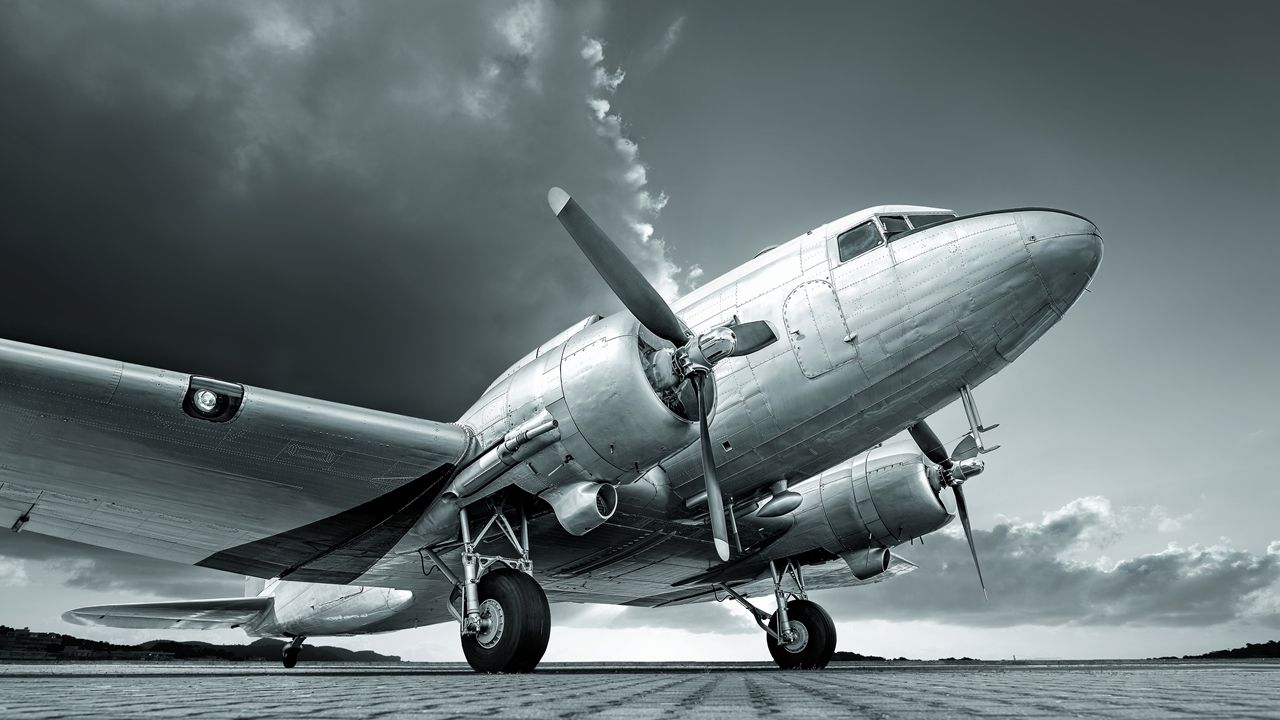 1280x720 douglas dc3 posters & prints