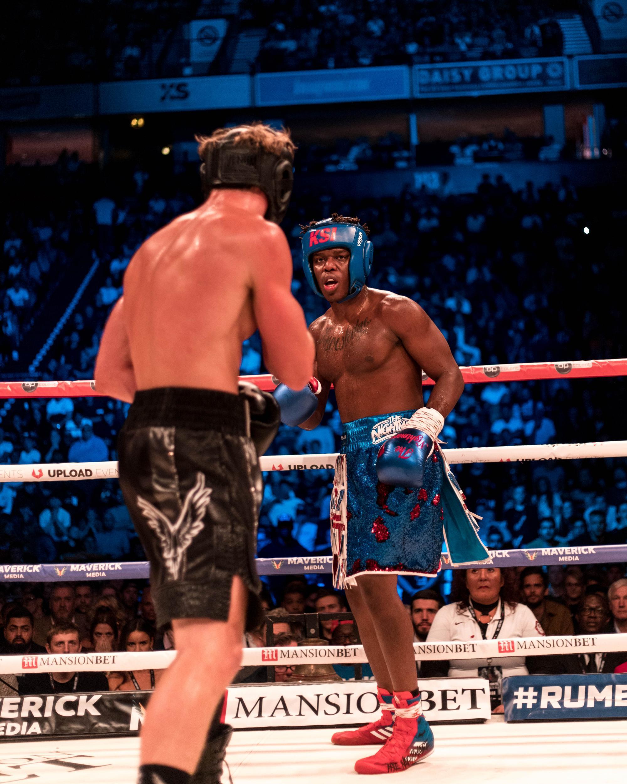 2000x2500 KSI Vs Logan Paul 2 Wallpaper