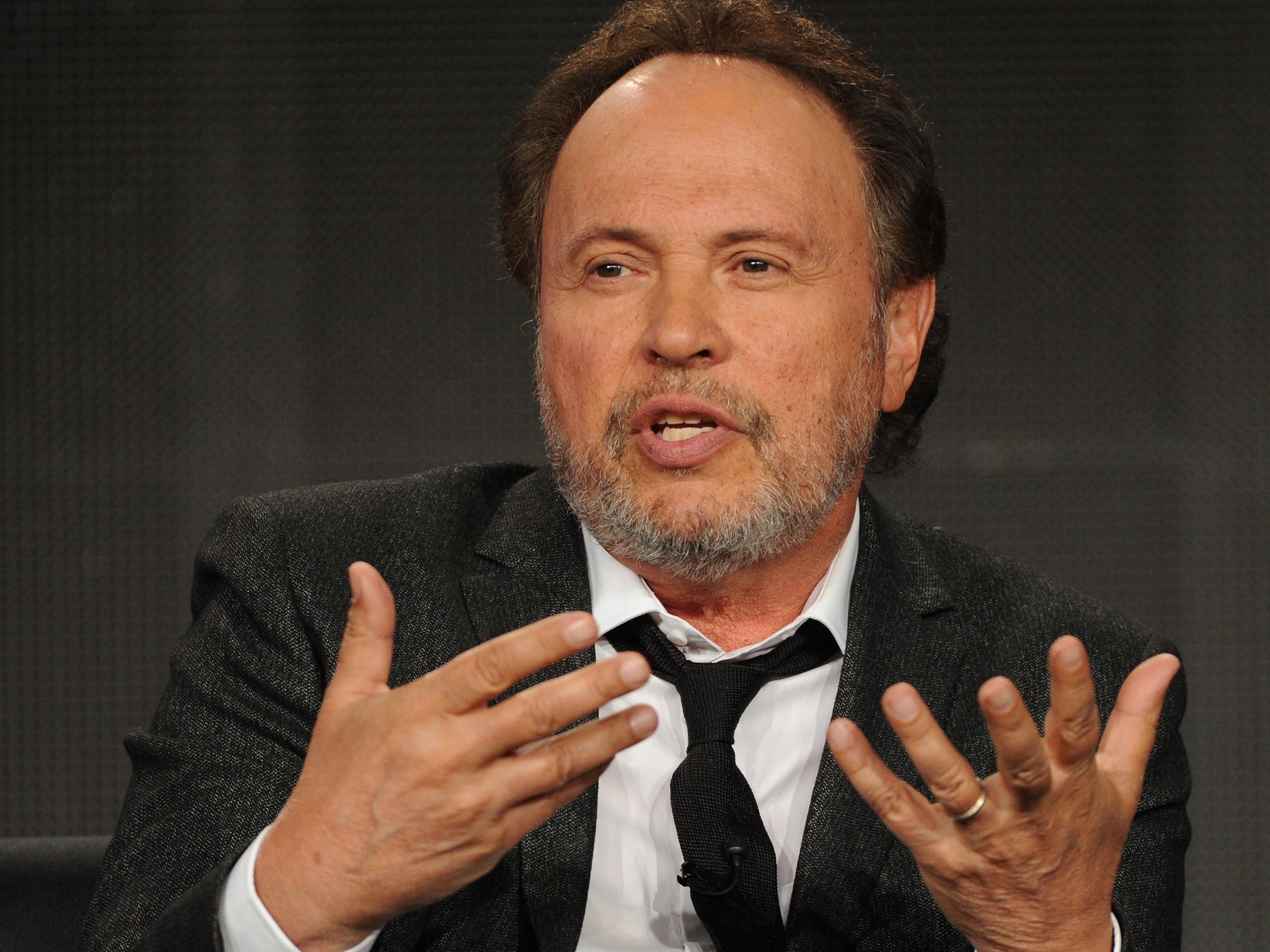 2580x1935 Billy Crystal Wallpaper