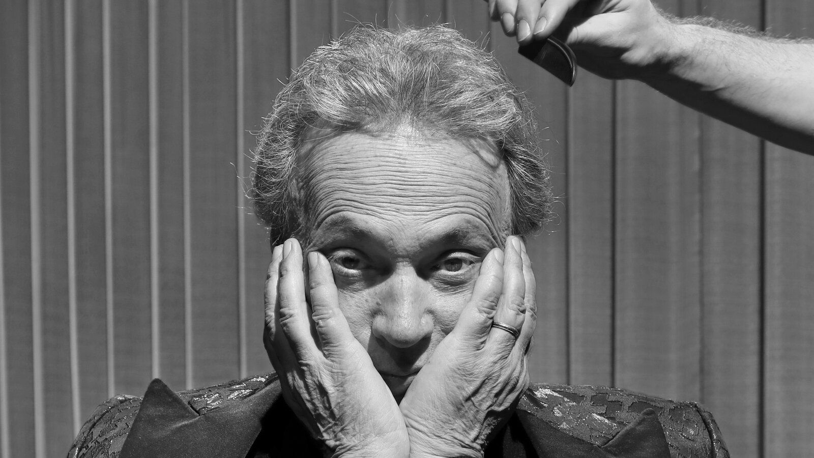 1600x900 Let Him Entertain You: Billy Crystal Returns to Broadway