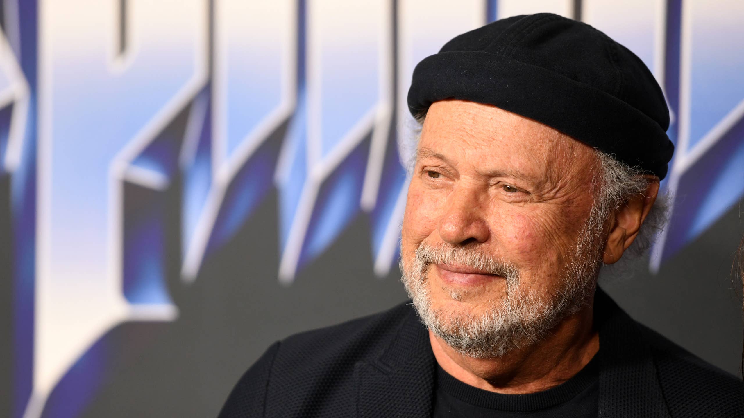 2560x1440 Billy Crystal Caused a Wholesome Injury for 'The Princess Bride' Crew's Journal