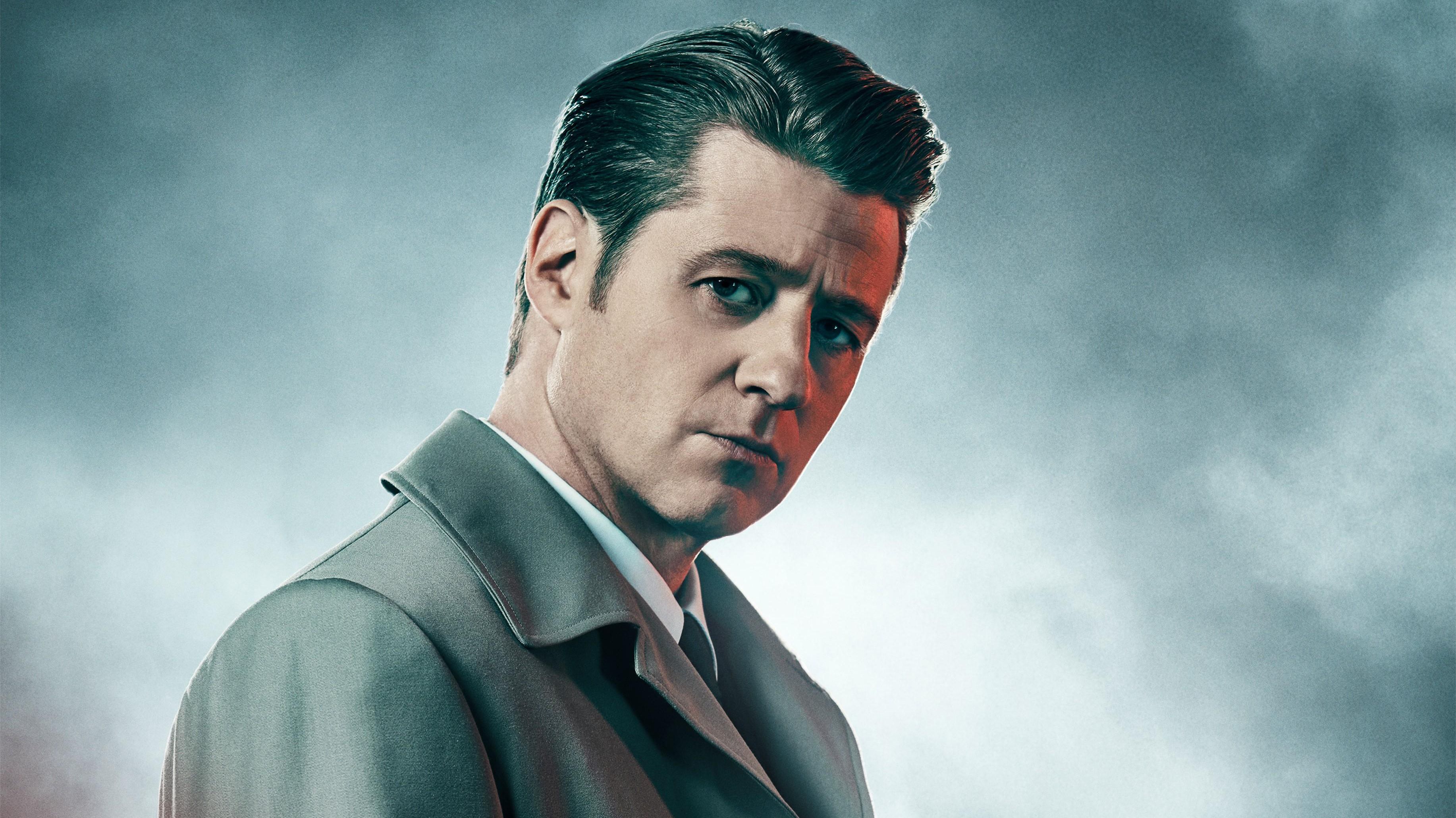 3667x2062 Ben McKenzie Wallpaper