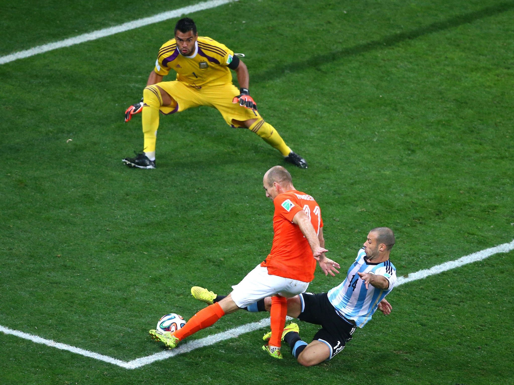 2048x1536 Javier Mascherano Reveals He 'tore His Anus' In Heroic Match Saving Tackle On Arjen Robben