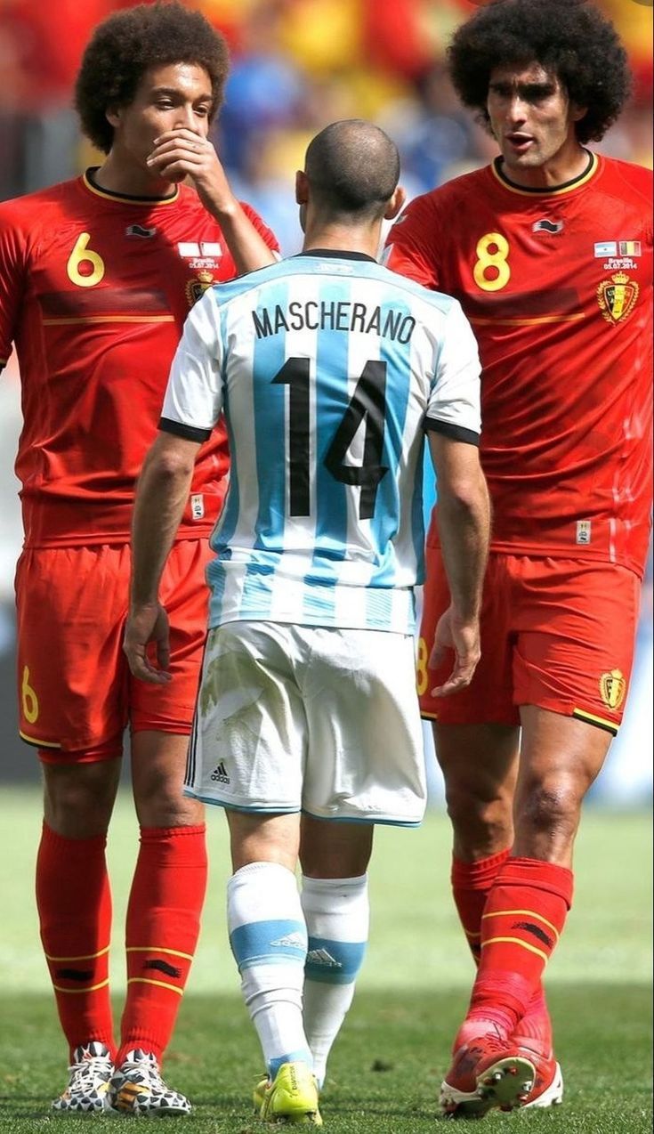 735x1274 Javier Mascherano