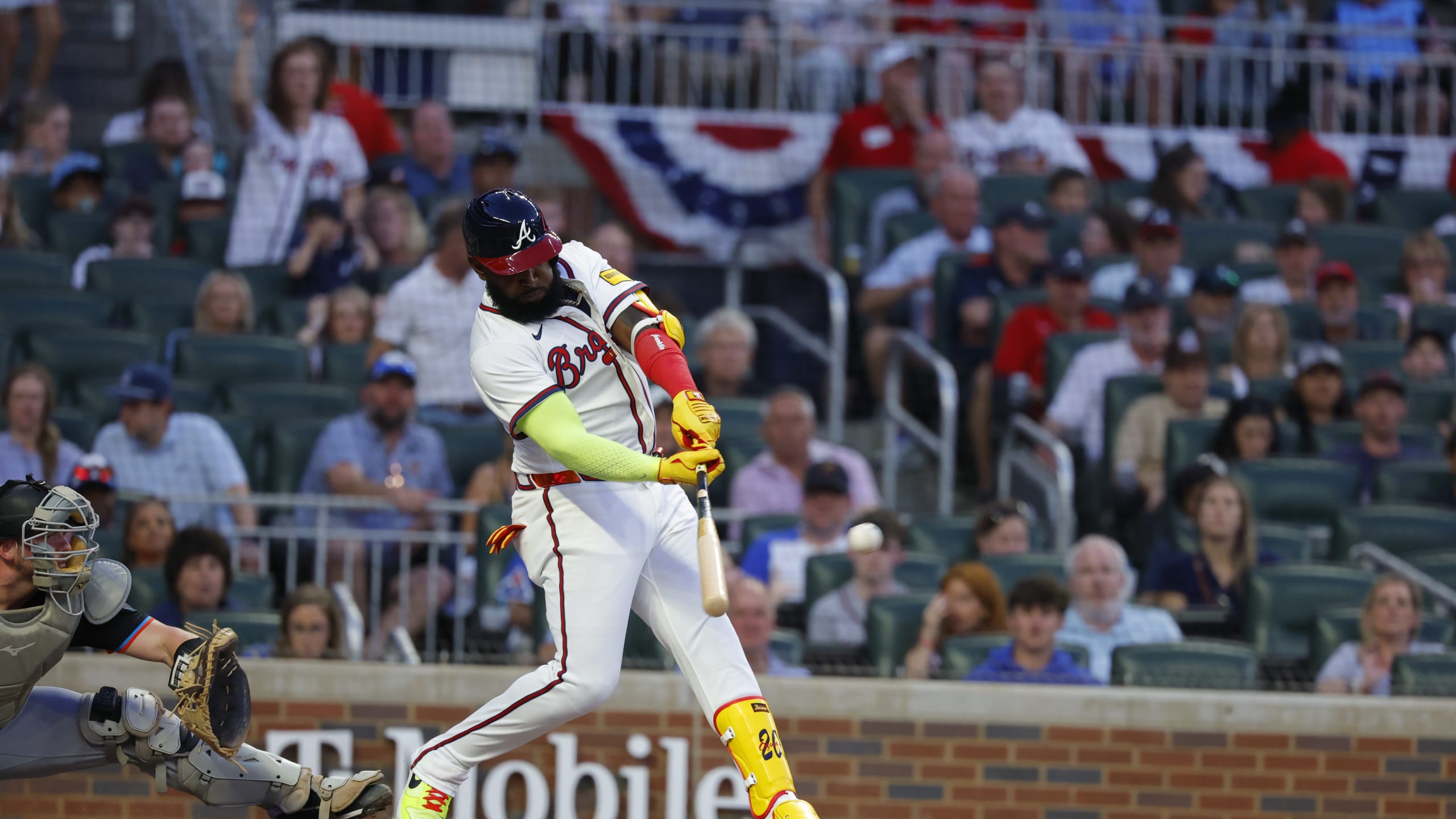 2560x1440 Marcell Ozuna's Two Run Double