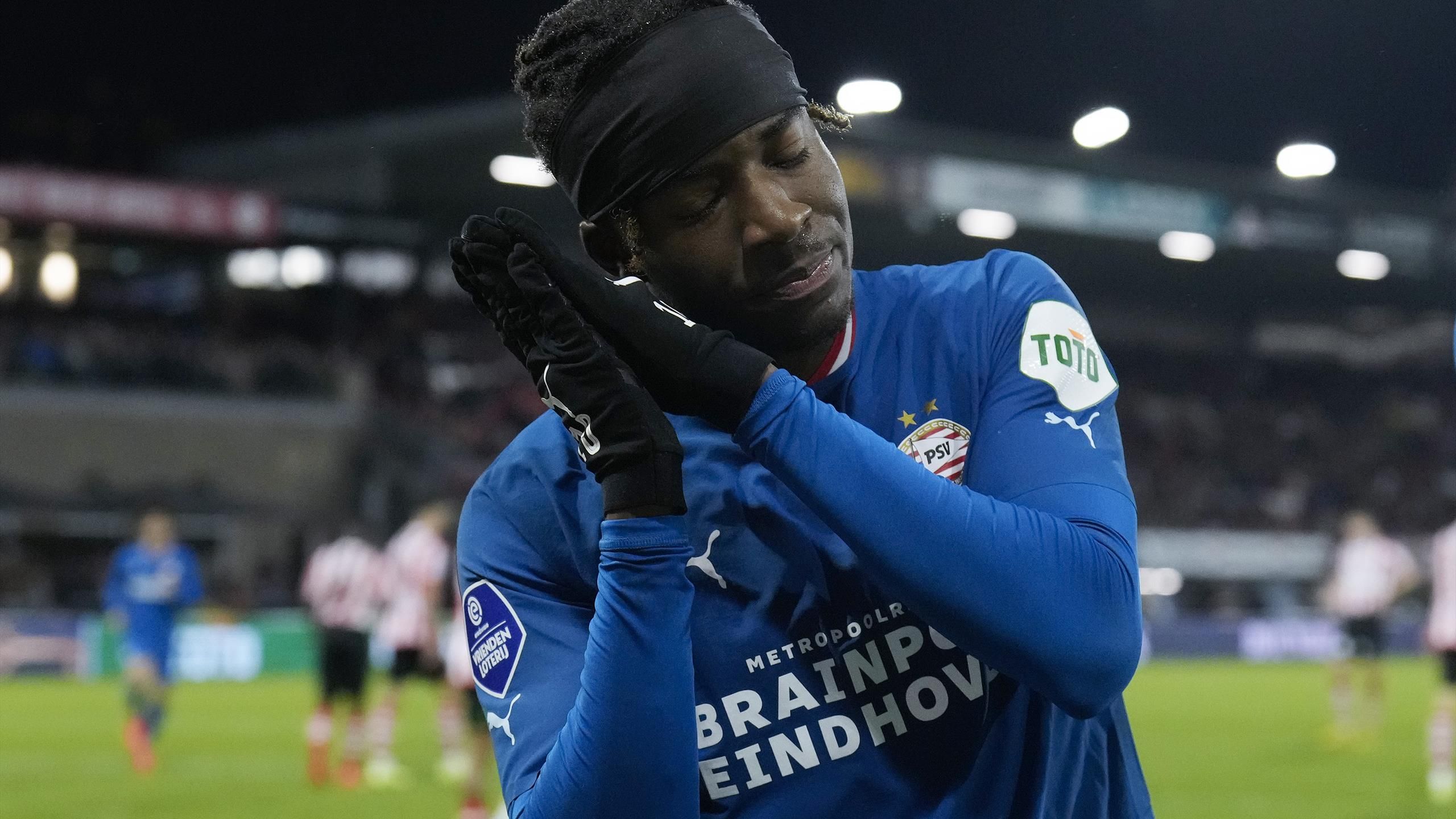 2560x1440 Chelsea Make Big Money Bid To Sign PSV And England U21 Winger Noni Madueke