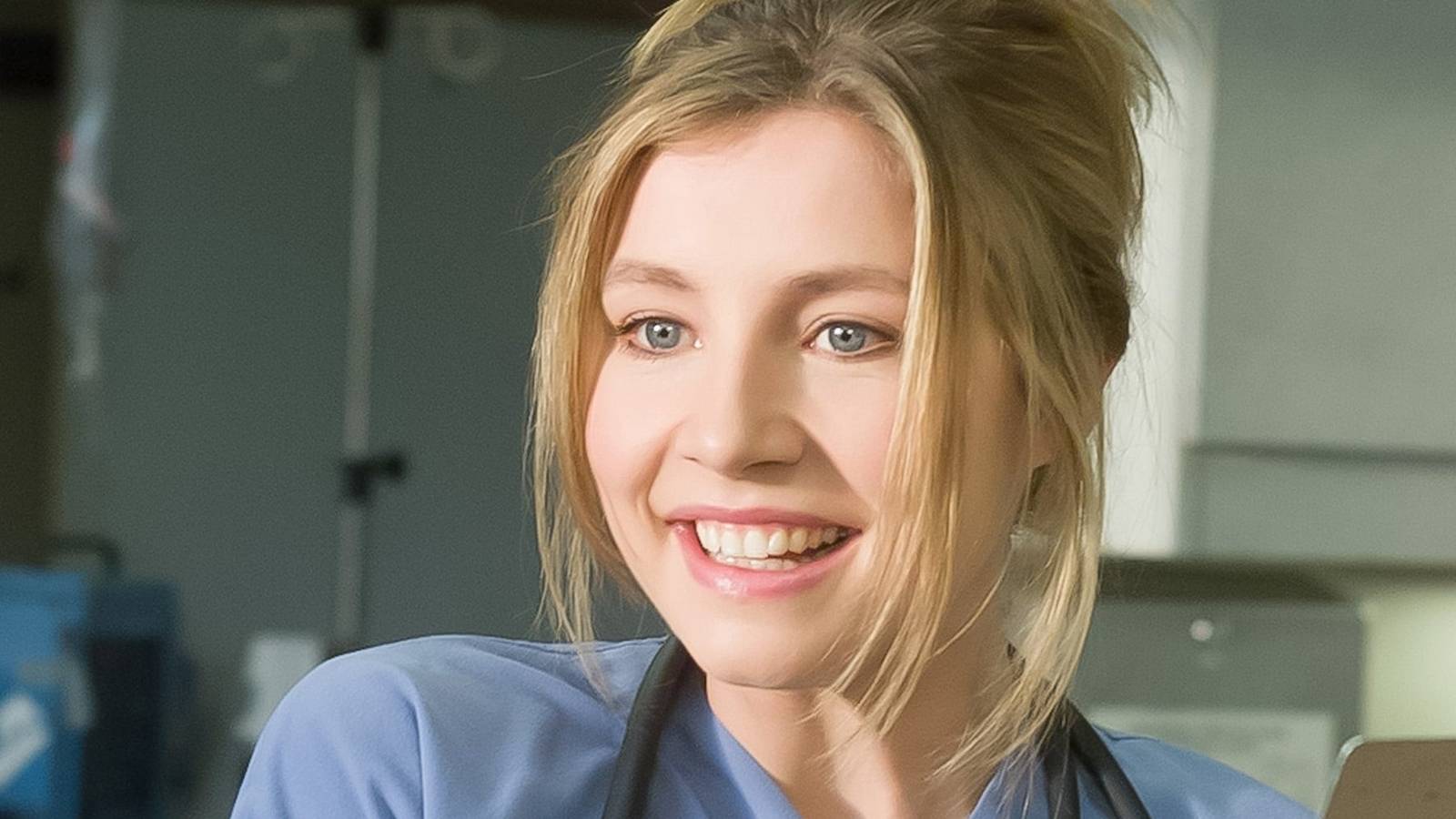 1600x900 Scrubs Star Sarah Chalke Would Love To Return For a Reboot