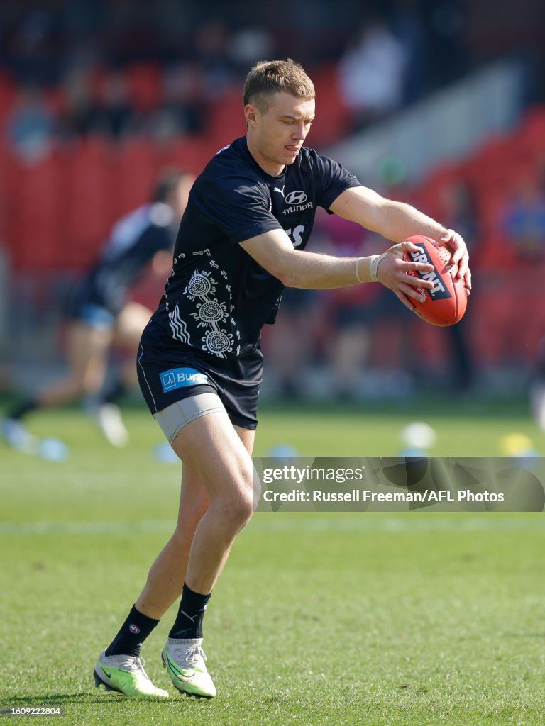 768x1024 Patrick Cripps of the Blues warms up during the 2023 AFL Round 23. News Photo