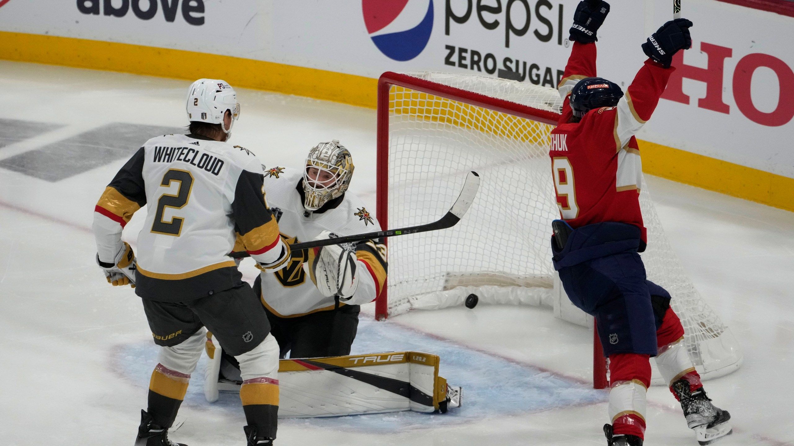 2560x1440 Matthew Tkachuk returns from big hit in Stanley Cup Final, adds more playoff heroics