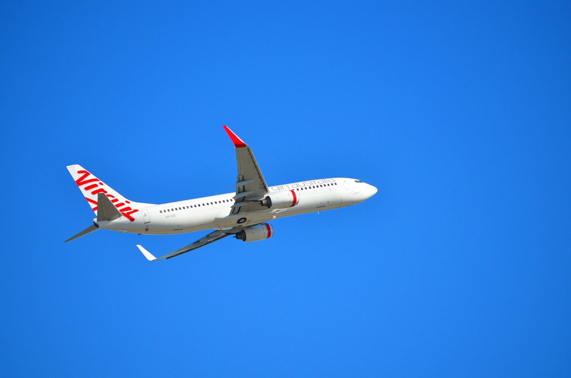 1920x1272 VH VUC Virgin Australia Boeing 737 8FE Over Sydney Airport By Lonewolf6738x1632