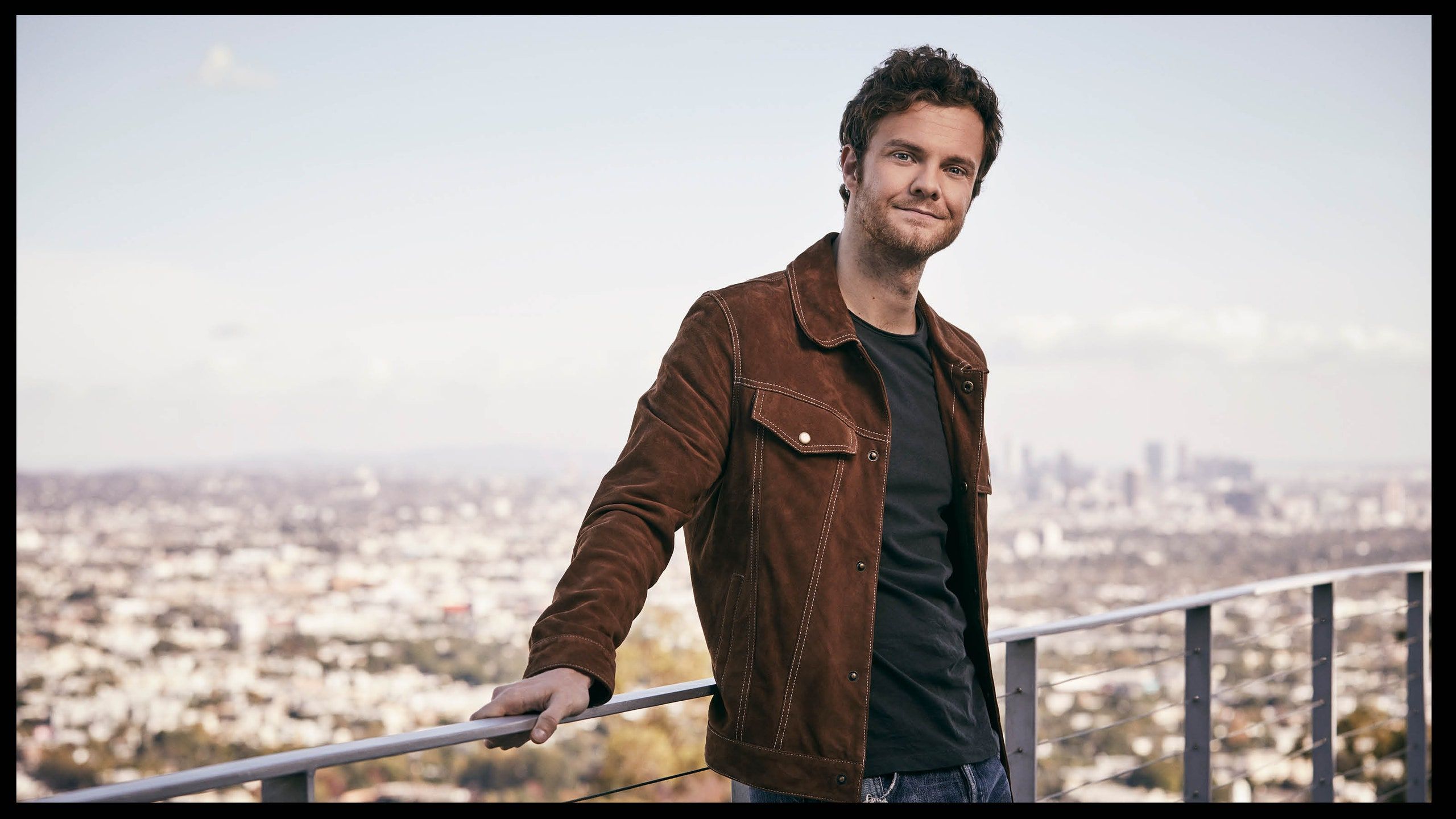 2560x1440 Jack Quaid Wallpaper