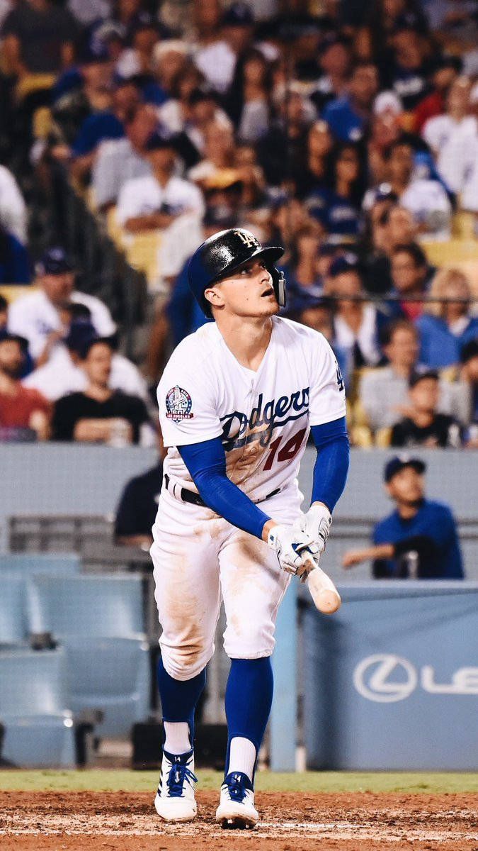 675x1200 Download Dodgers Kike Hernandez Wallpaper