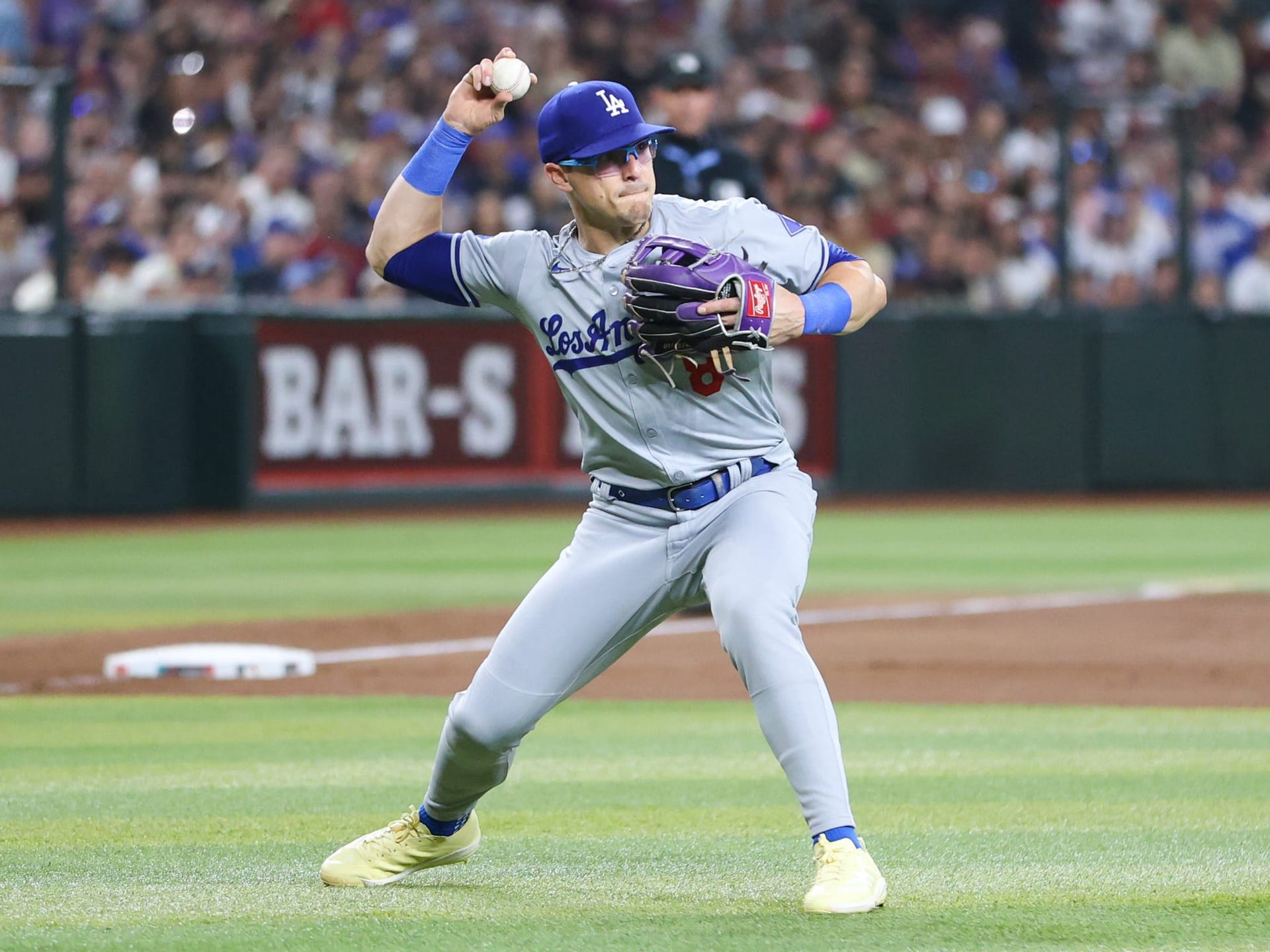 1920x1440 After that performance, we had already won Hernandez takes a hilarious jab at Fat Joe for Yankees' World Series woes at Dodgers parade