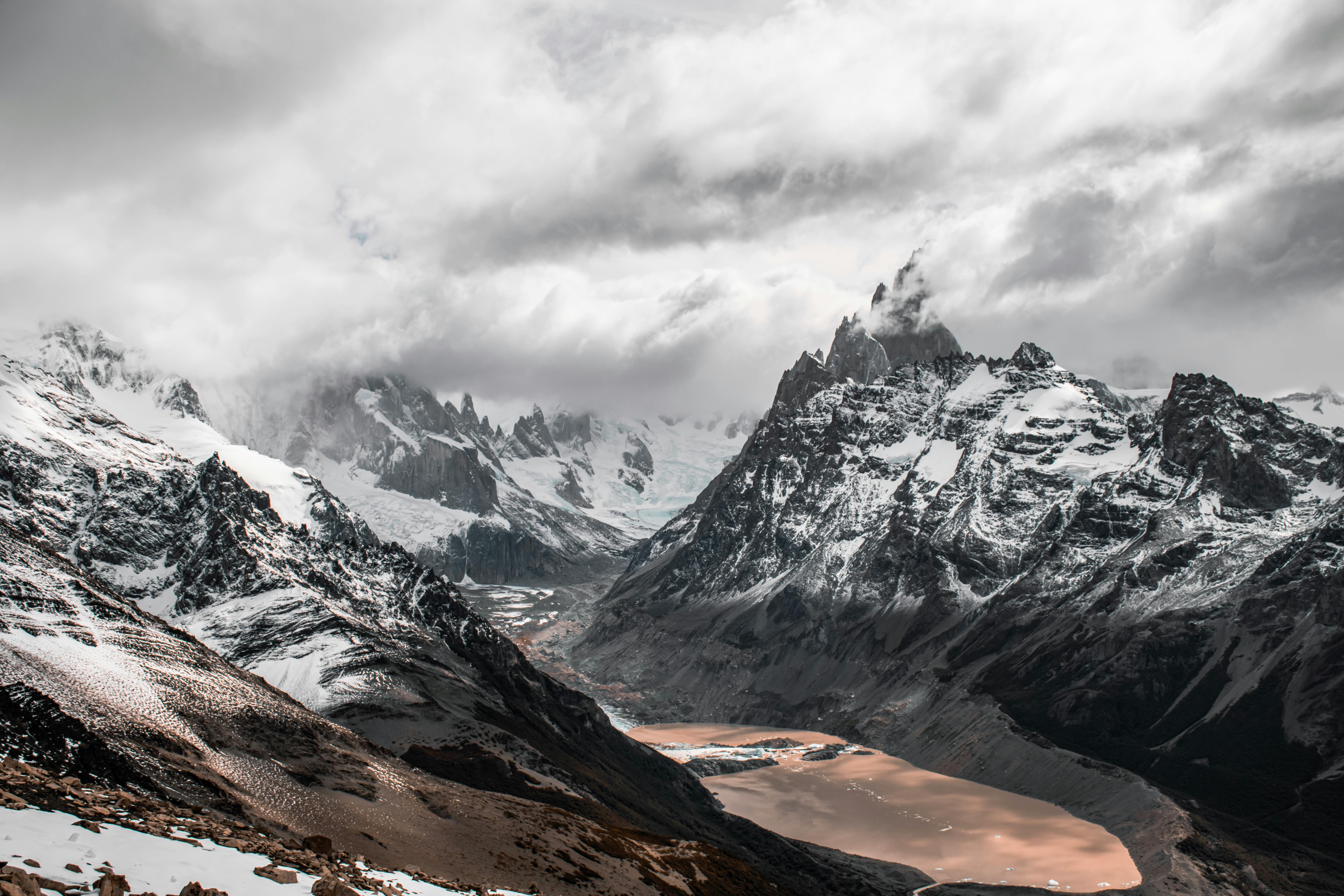 6000x4000 A Lake in Mountains · Free
