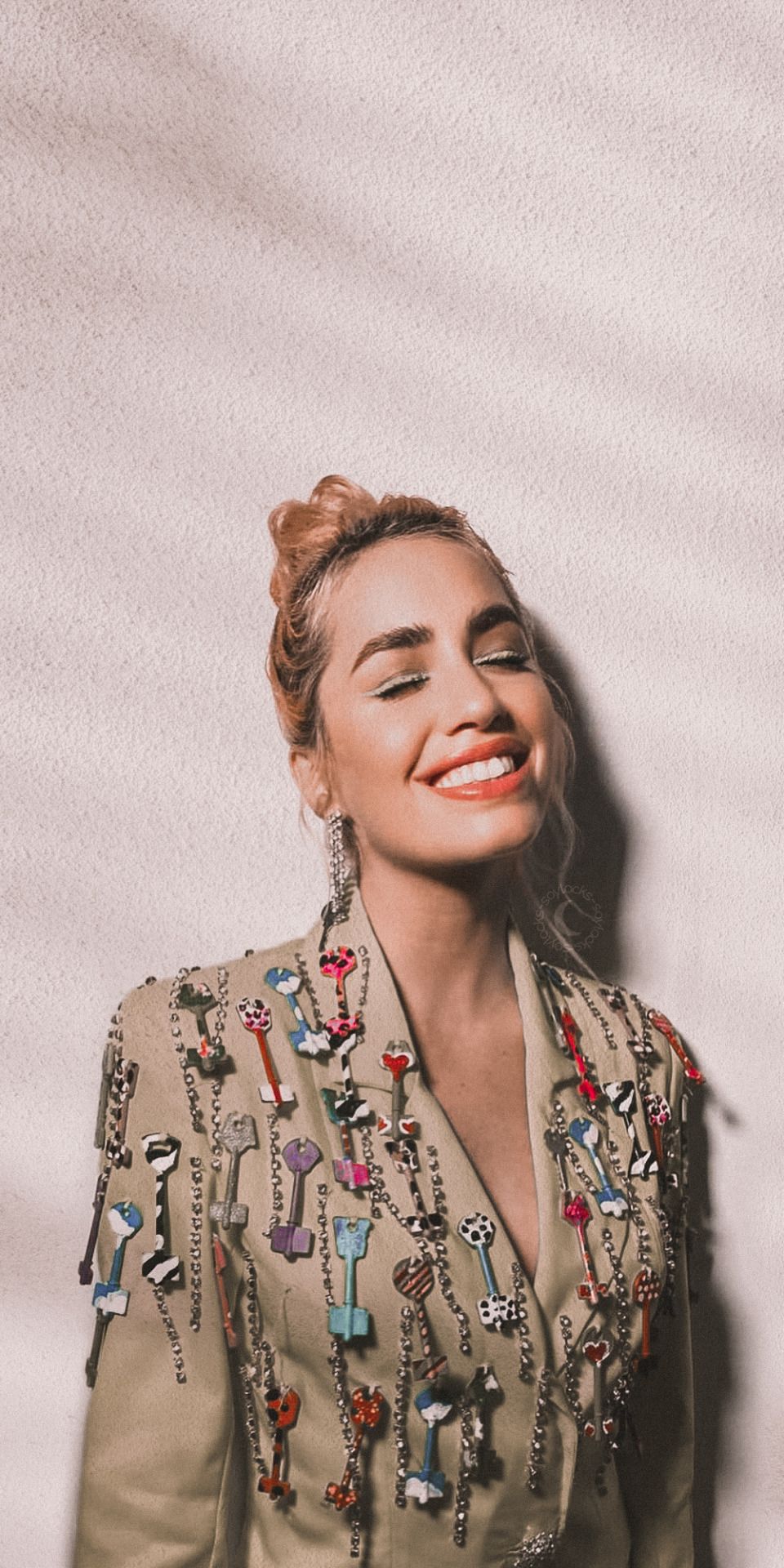 960x1920 lockscreens lali esposito