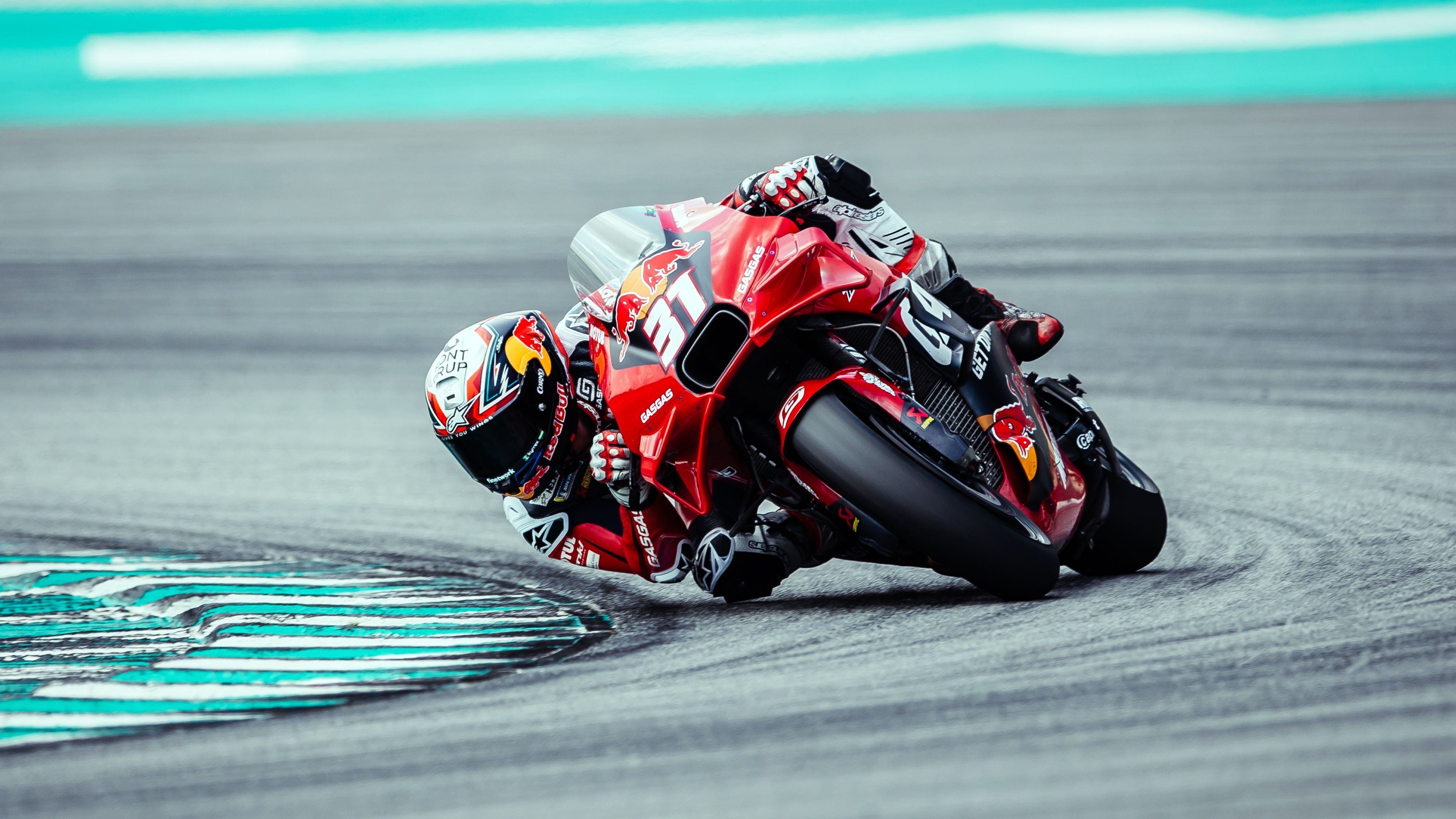 4000x2250 NEW RED BULL GASGAS TECH3'S DUO ACOSTA FERNANDEZ COMPLETE THREE DAY SEPANG TEST WITH SUCCESS