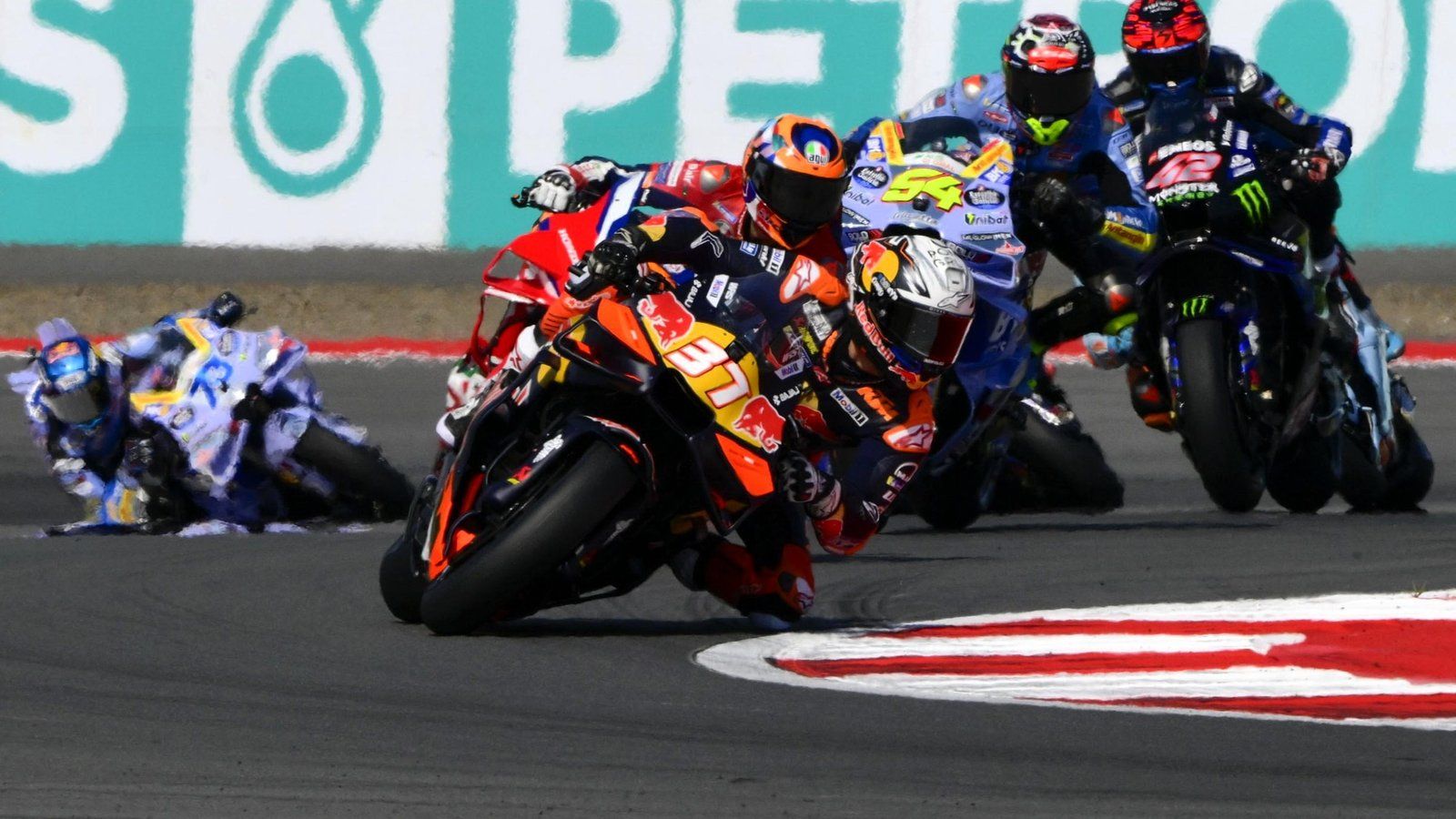 1600x900 Pedro Acosta holds his ground in epic Indonesian battle: “I'm becoming a better rider”