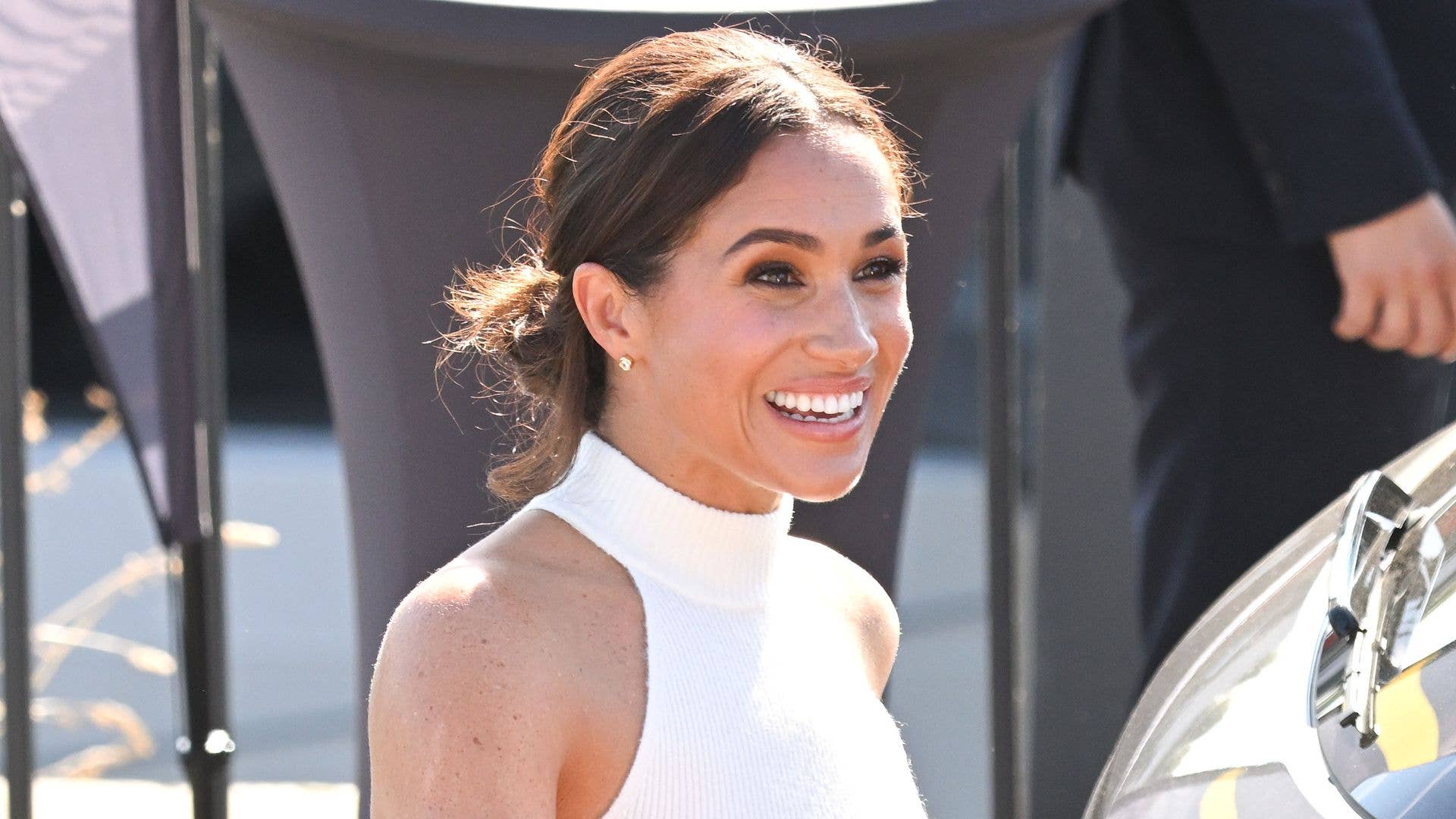 1920x1080 Radiant Meghan Markle looks more beautiful than ever in new footage. HELLO!