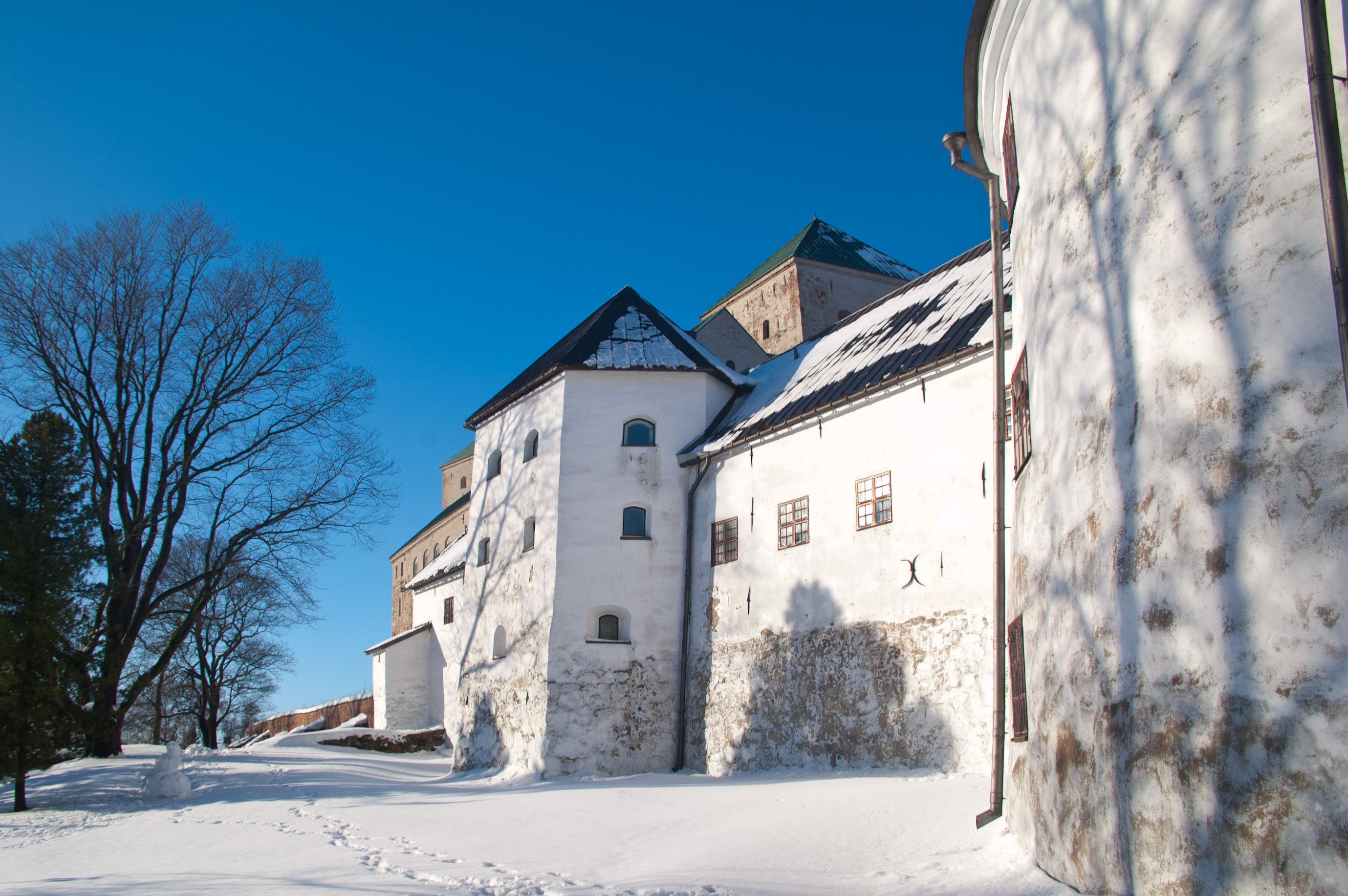2758x1834 Download Man Made Turku Castle HD Wallpaperx1834