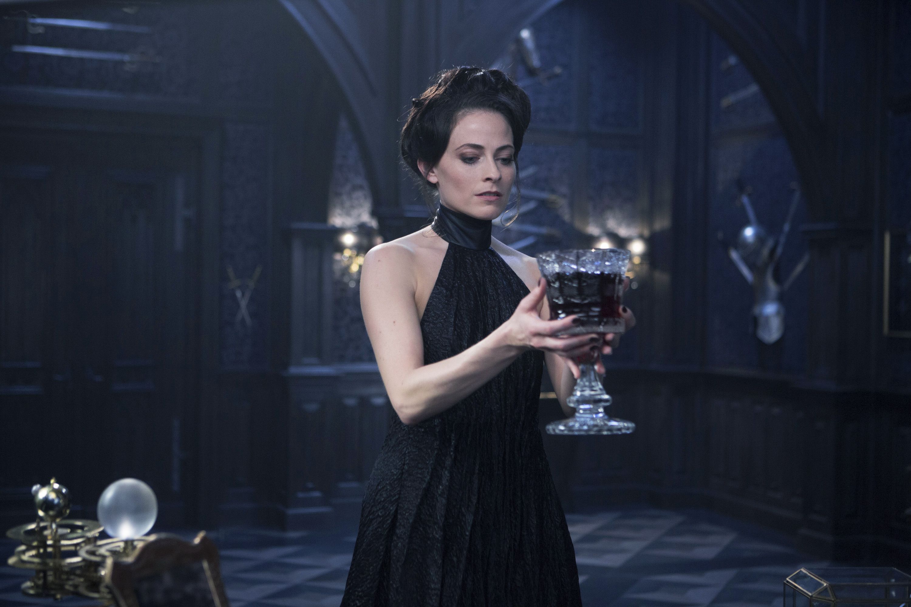 3000x2000 Lara Pulver HD Wallpaper