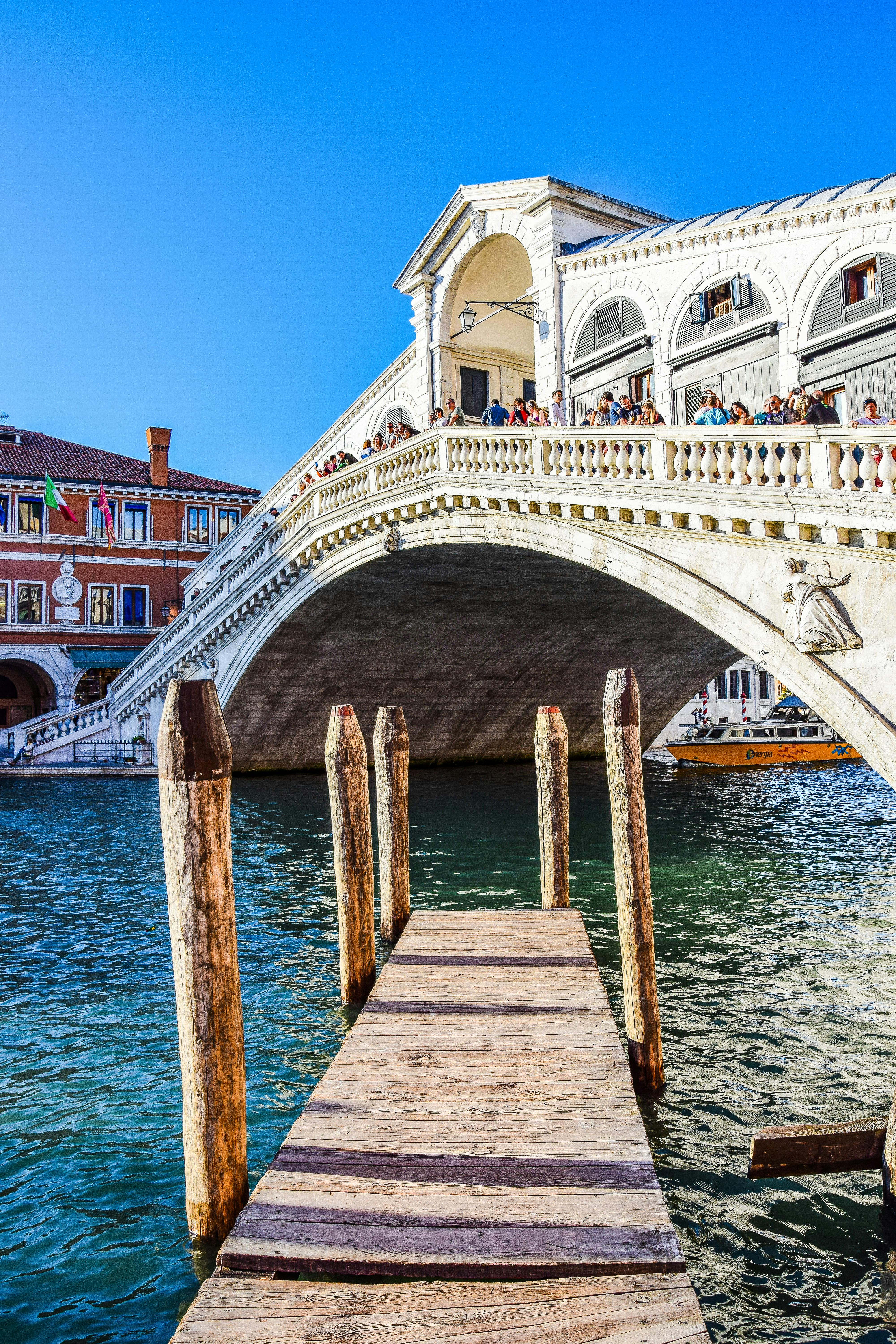 4000x6000 Rialto Bridge in Venice · Free