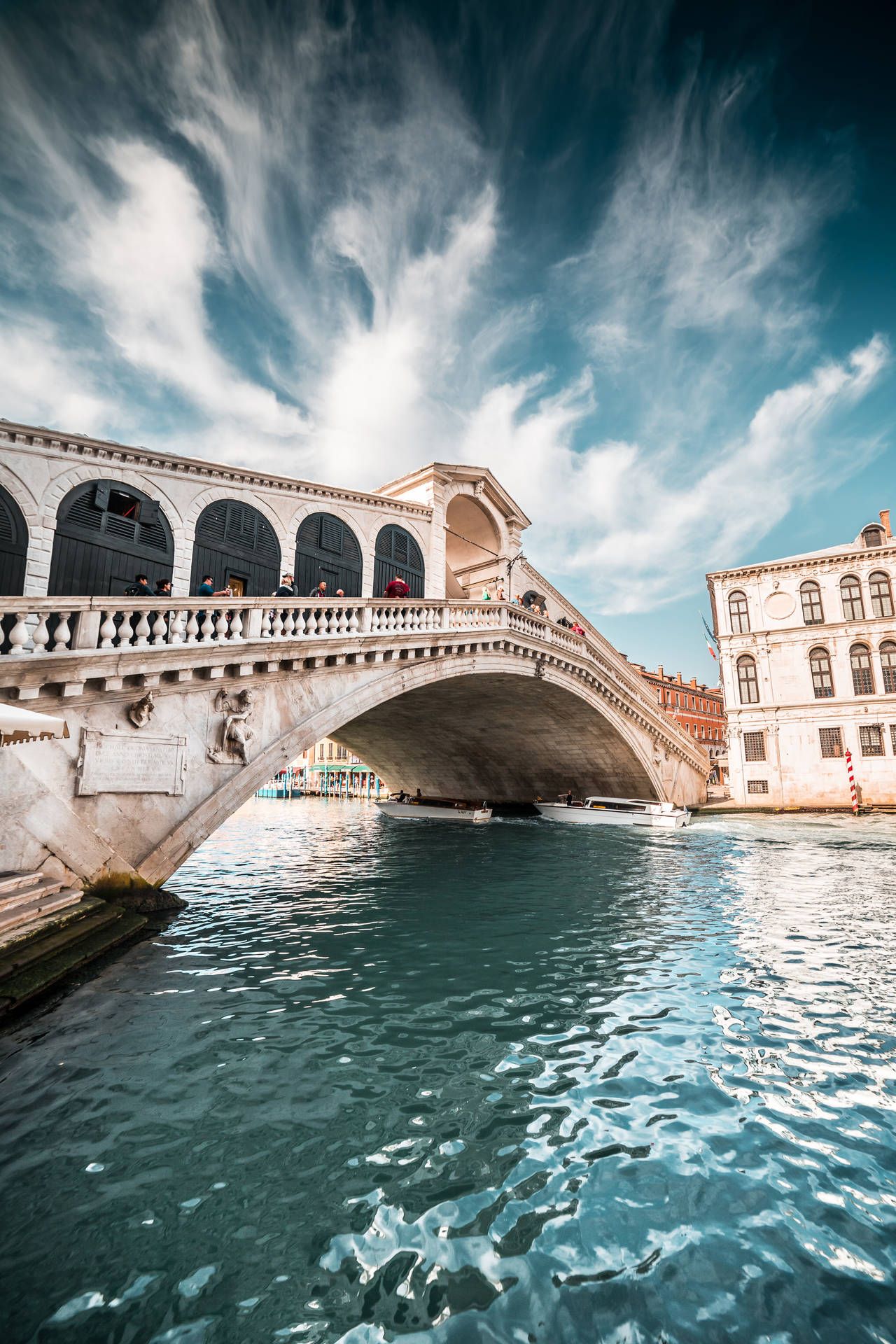 1280x1920 Download Rialto Bridge Venice Old iPhone Wallpaper