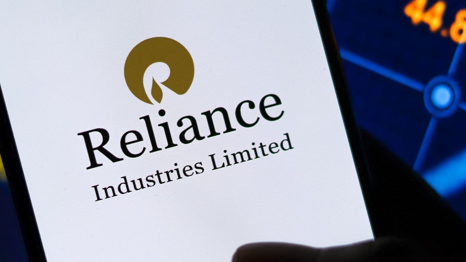 1600x900 Reliance New Energy To Buy 20% Stake In US Based Caelux; Know Details