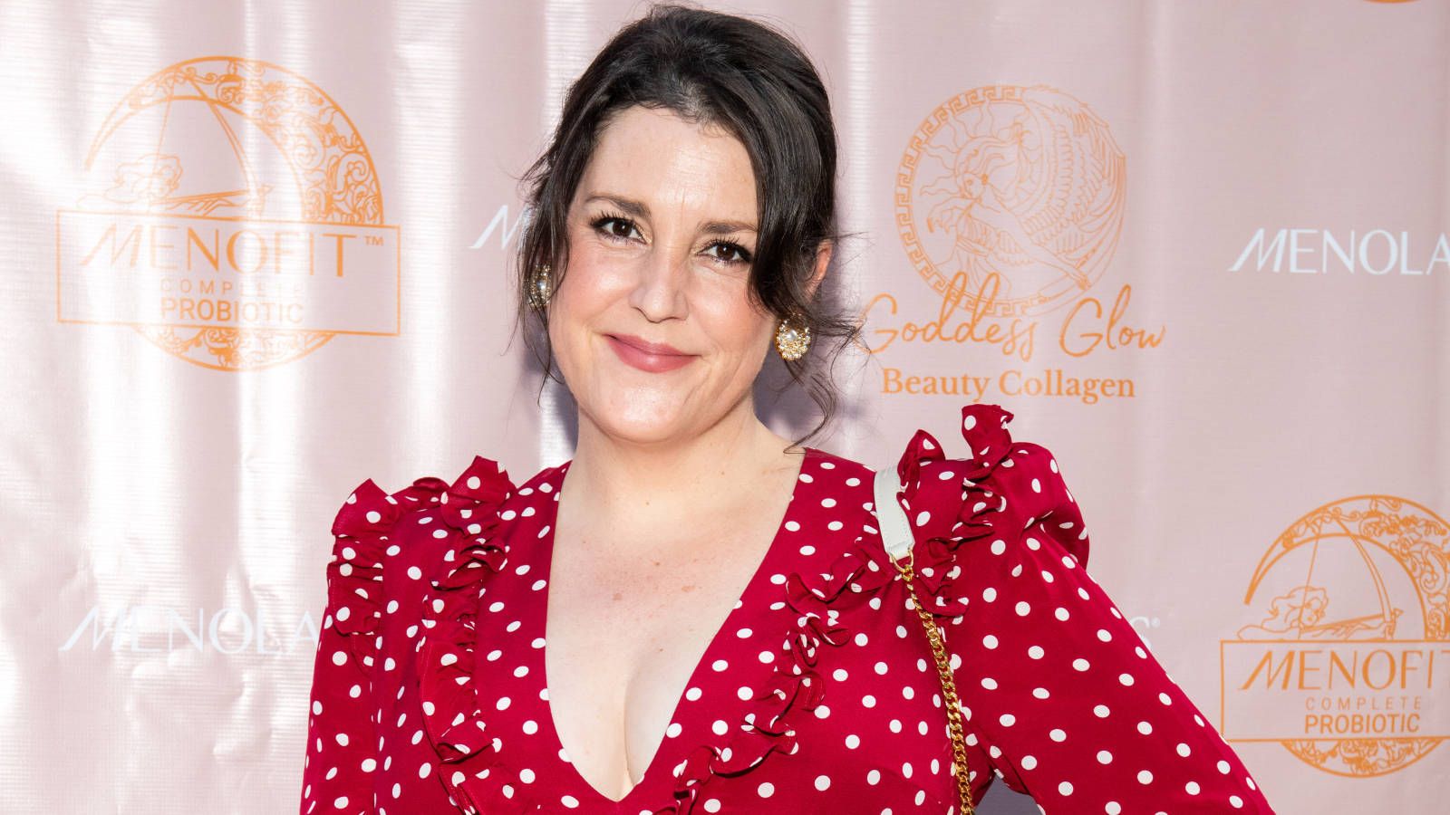 1600x900 Download Actress Melanie Lynskey Red Polka Dot Dress Wallpaper