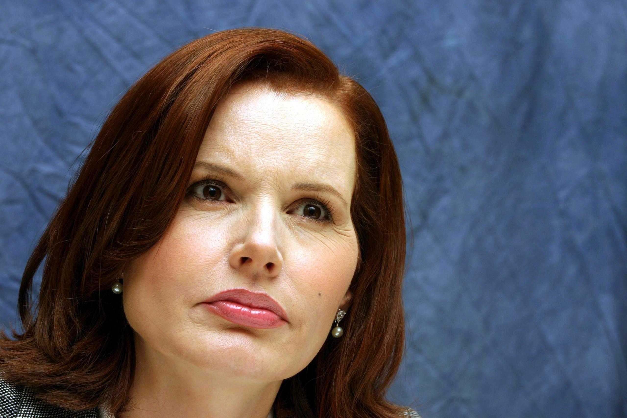 2560x1707 Geena Davis HD