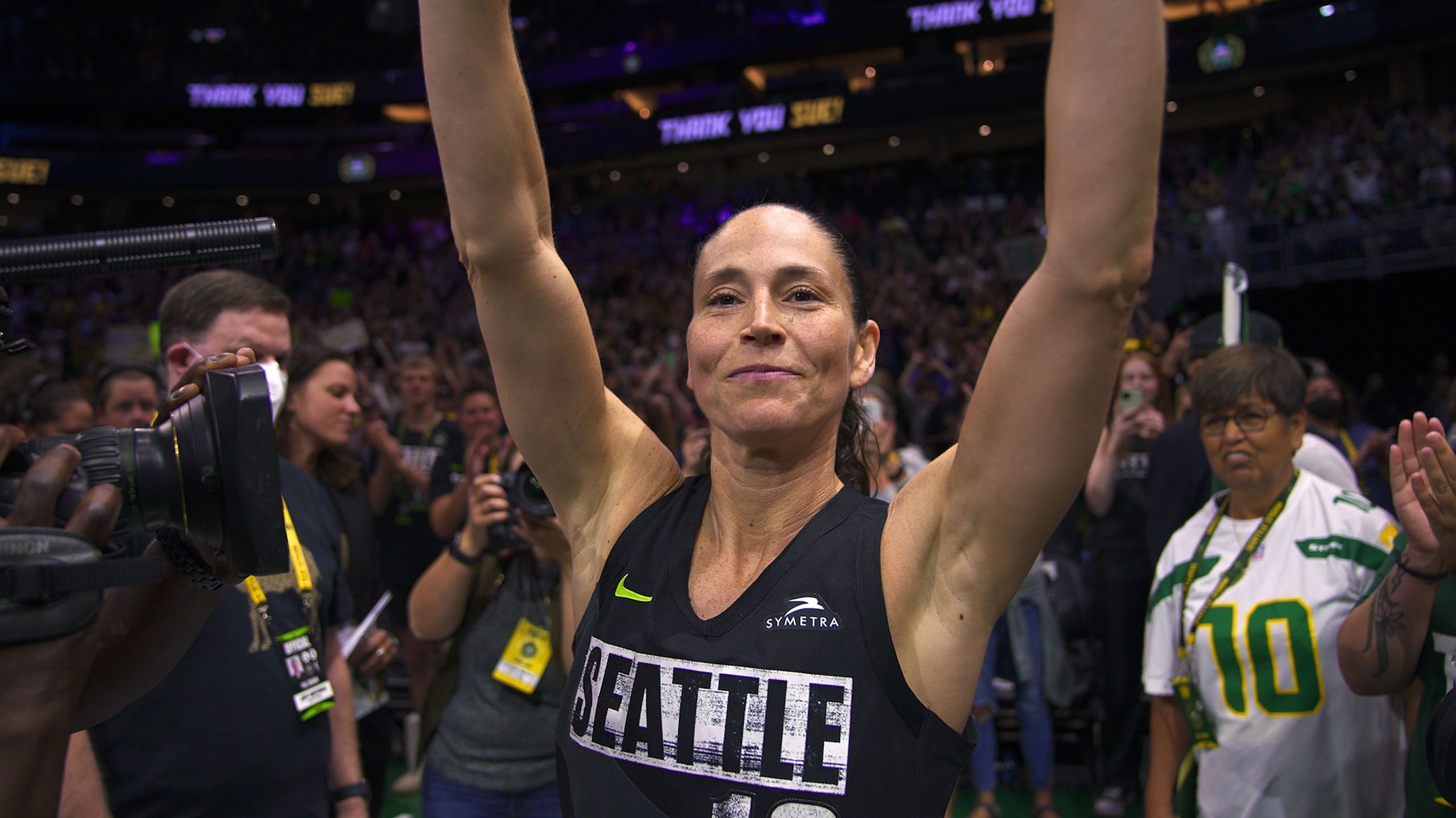 2560x1440 Sue Bird: In the Clutch' is a love letter to a basketball legend, and to women's sports