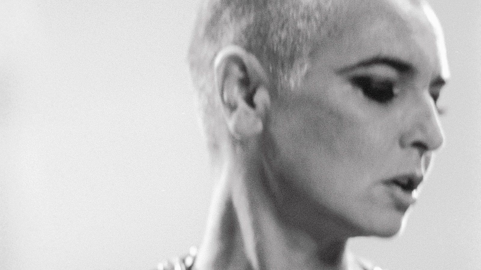 1600x900 Sinead O'Connor: Rare, Never Before Seen Photo of Late Singer