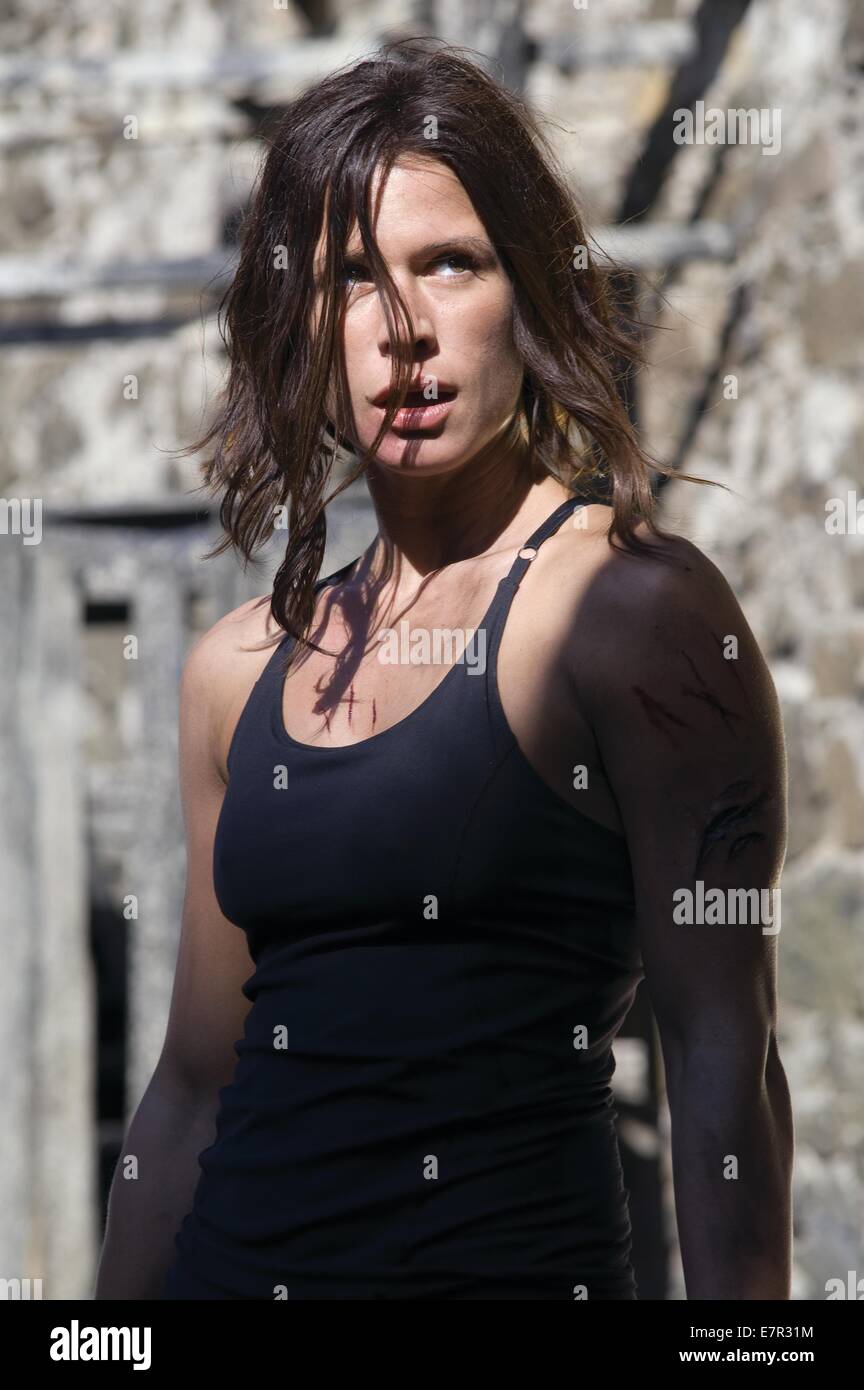 864x1390 Rhona Mitra 2008 Hi Res Graphy And Image