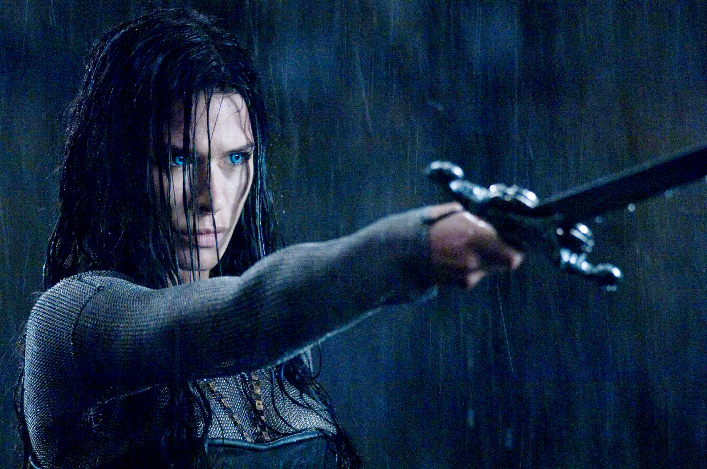 2408x1600 Underworld: Rise Of The Lycans Picture 6