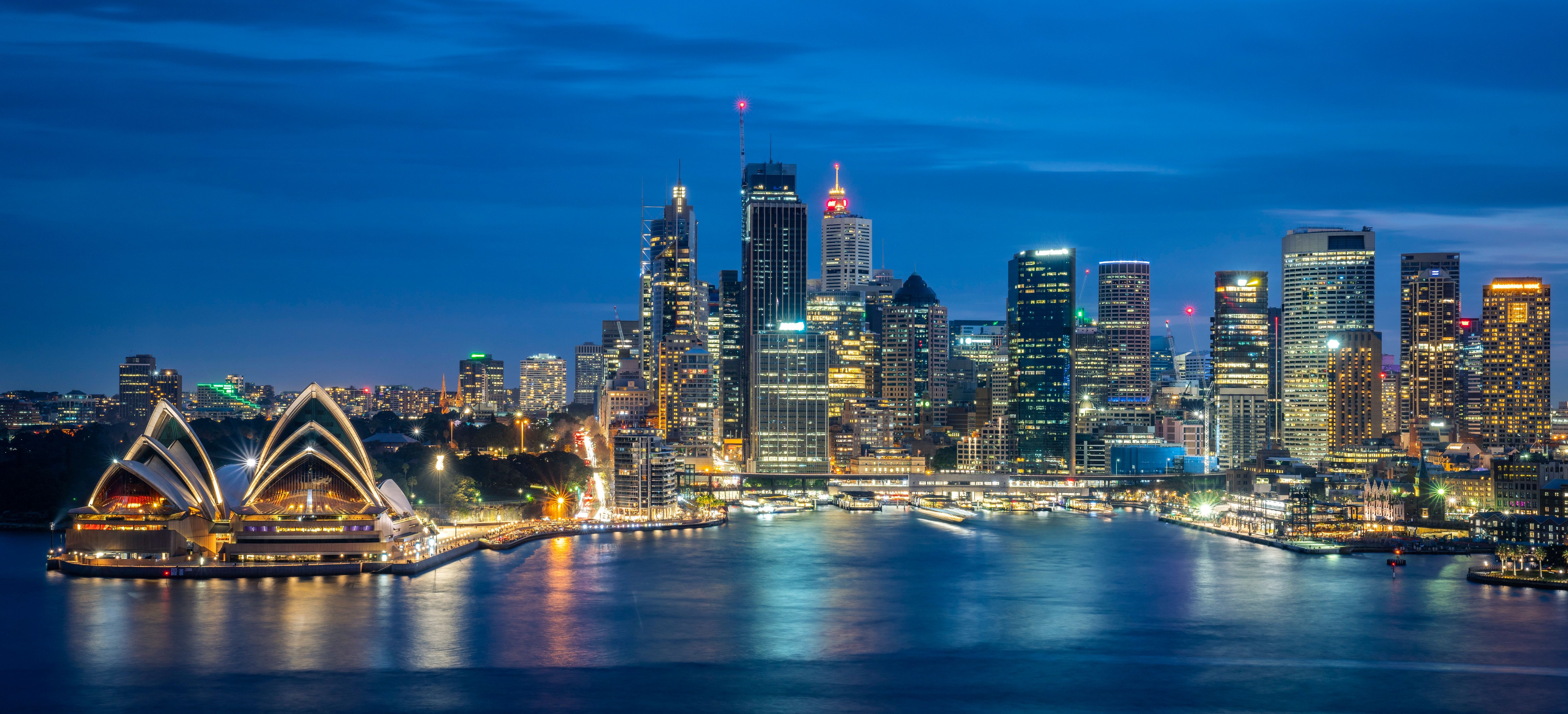 6143x2798 Sydney Opera House & Night Skyline