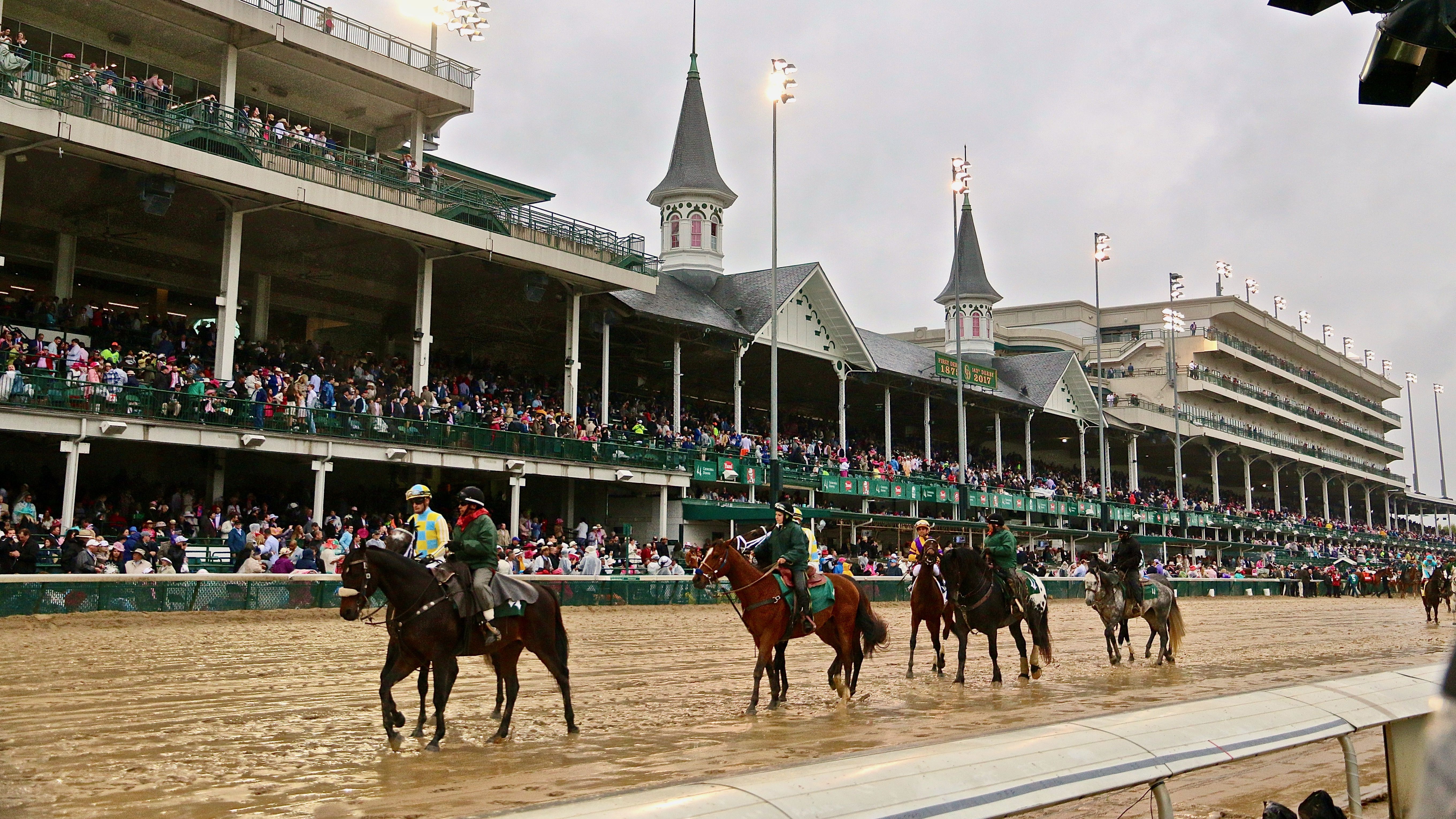 5442x3061 Kentucky Derby Background You Can Download for Your Next Zoom Meeting. America's Best Racing